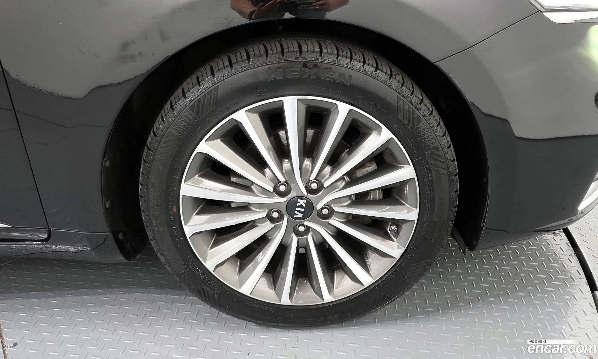 Kia K7 2019 — 10