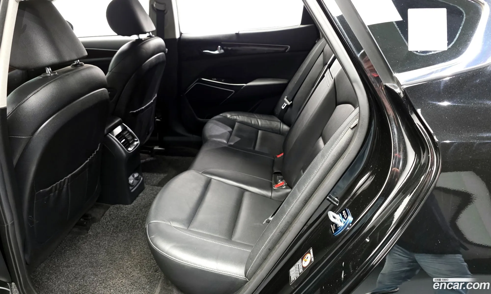 Kia K7 2019 — 17