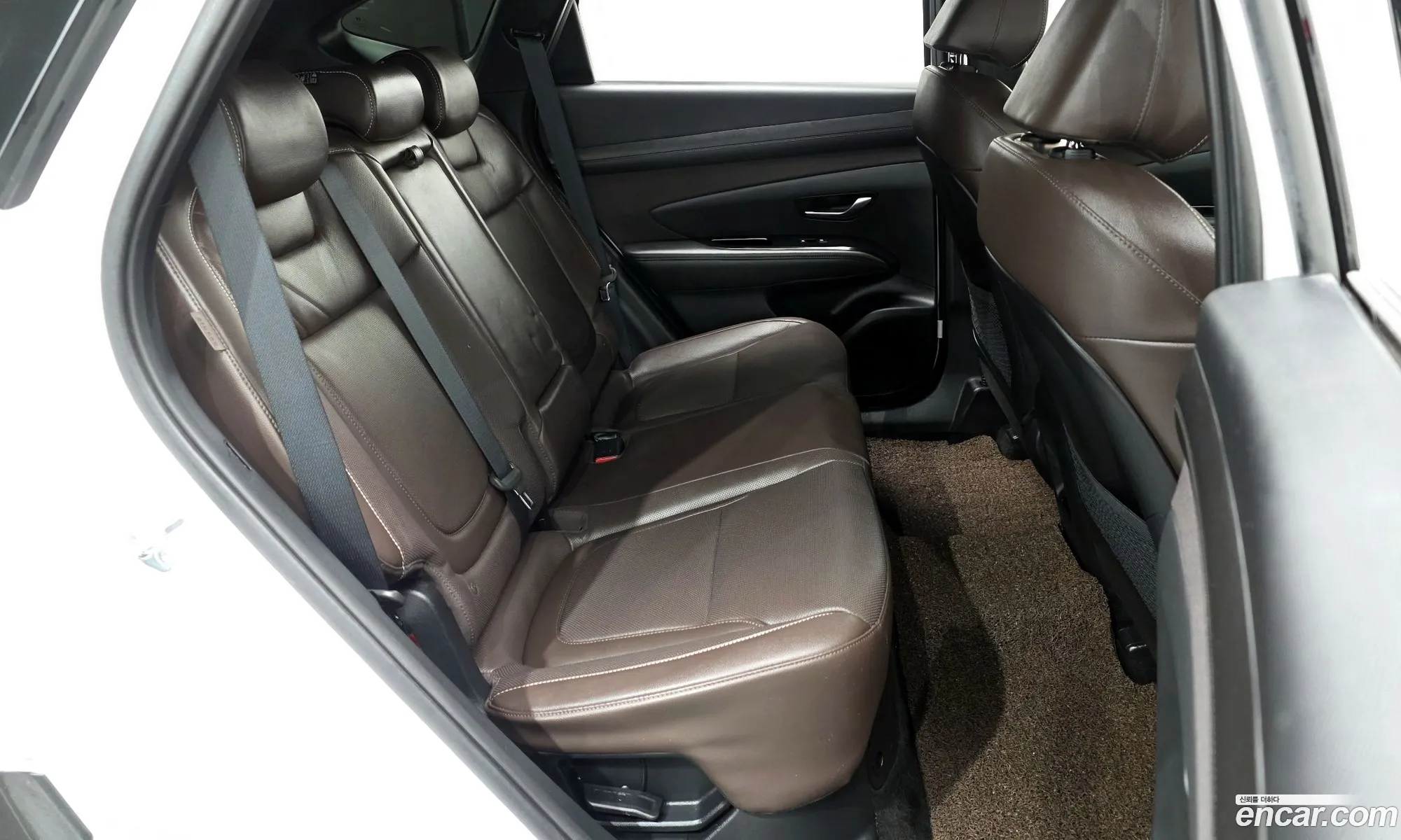 Hyundai Tucson Hybrid 2025 — 8
