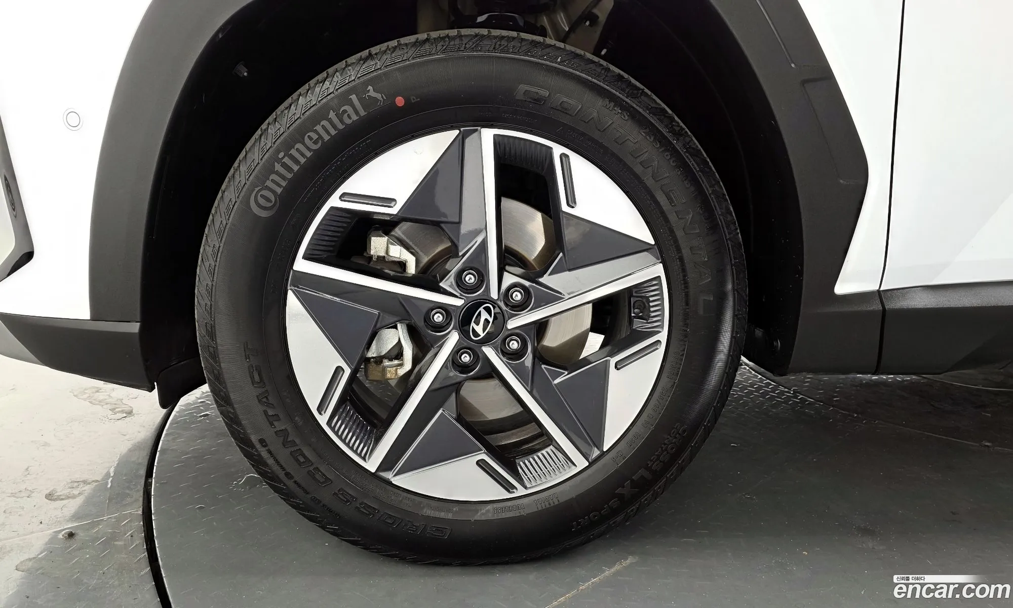 Hyundai Tucson Hybrid 2025 — 5