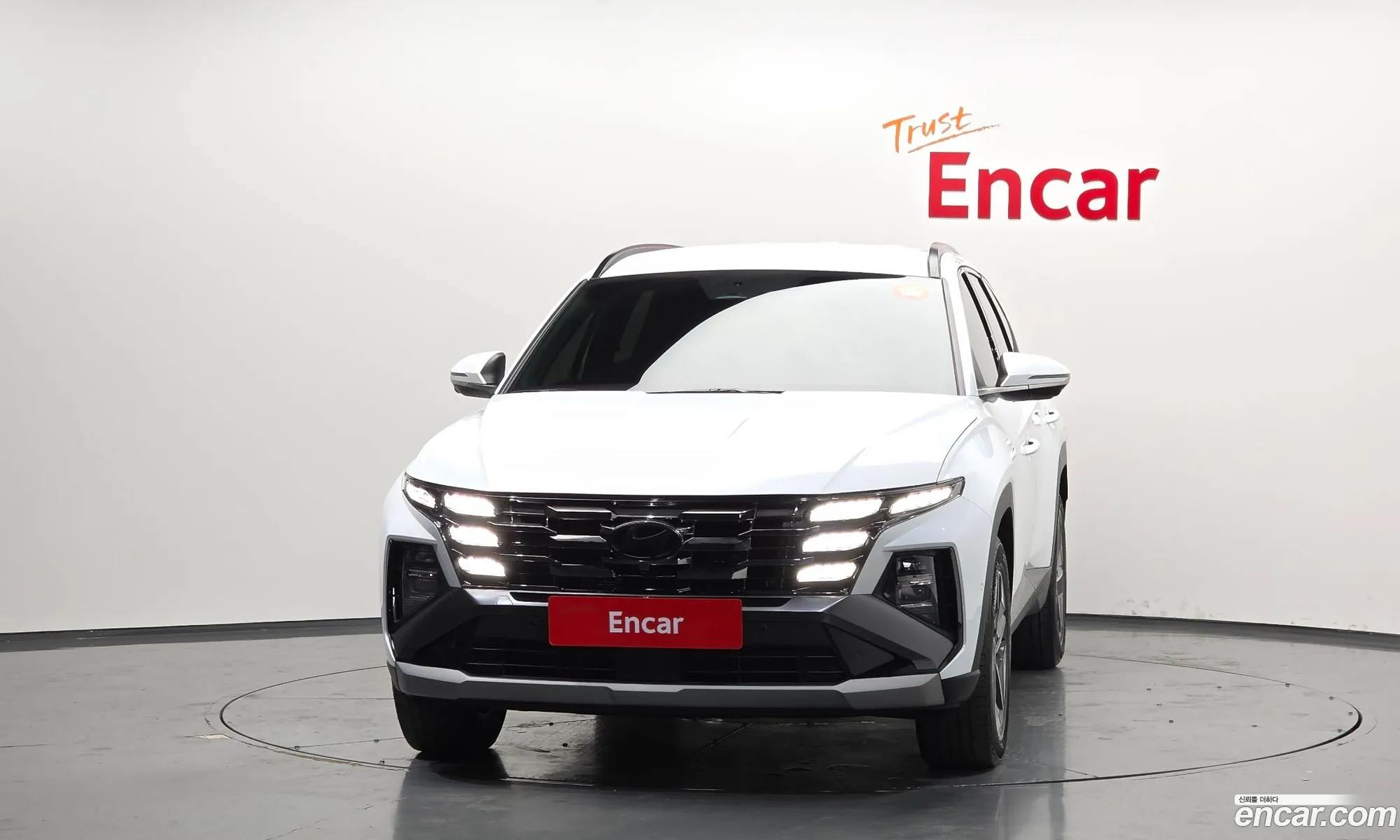 Hyundai Tucson Hybrid 2025 — 10