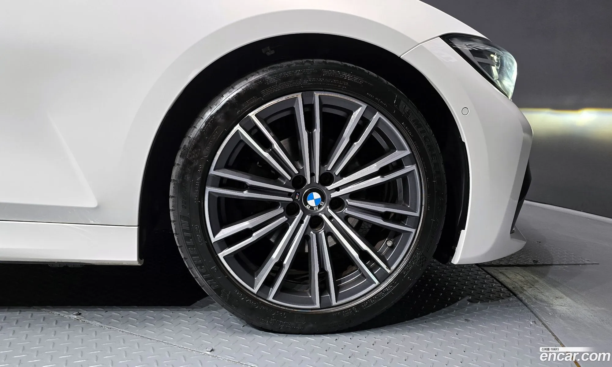 BMW 3 Series 2021 — 20