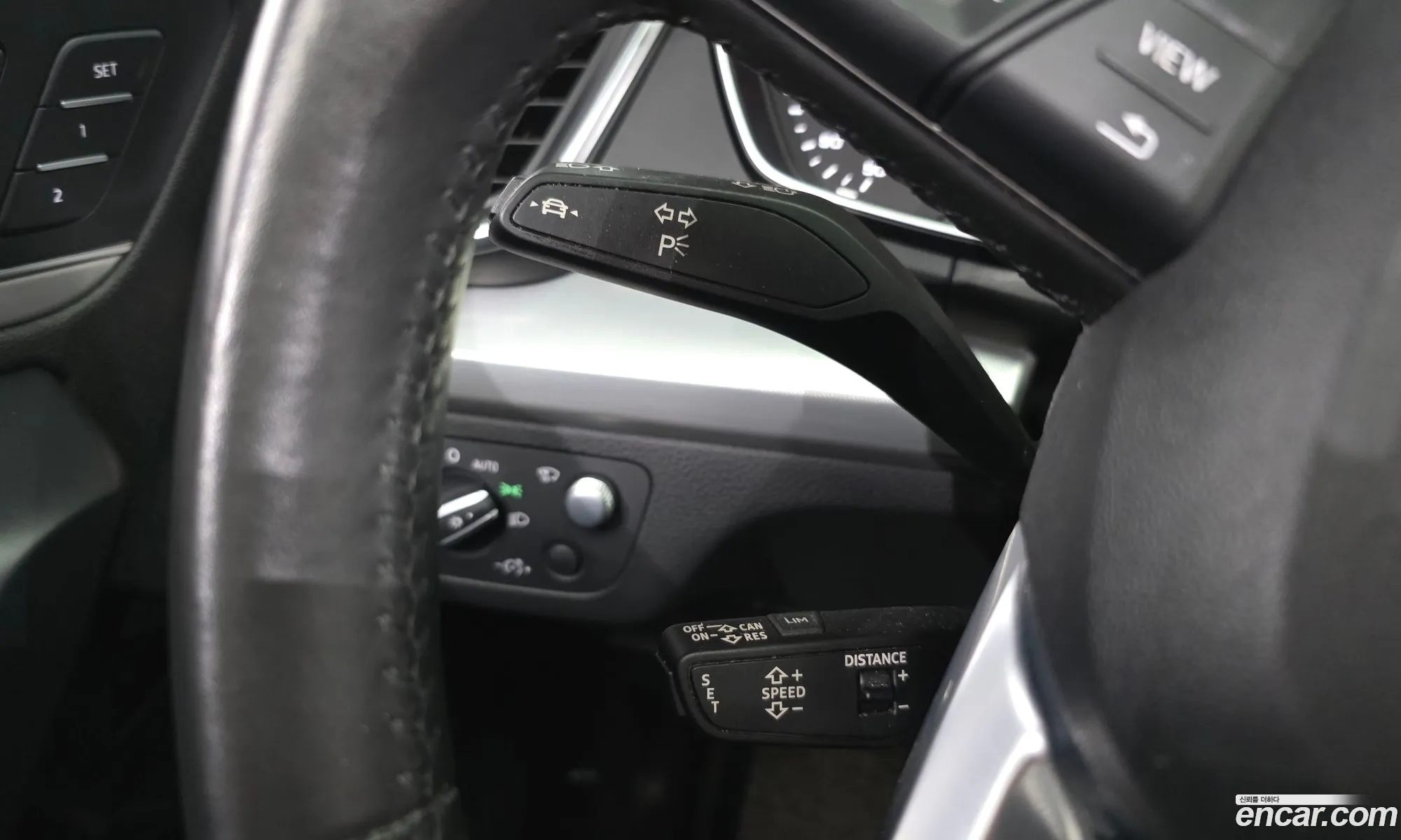 Audi Q5 2020 WAUZZZFY5L2086281 — 33