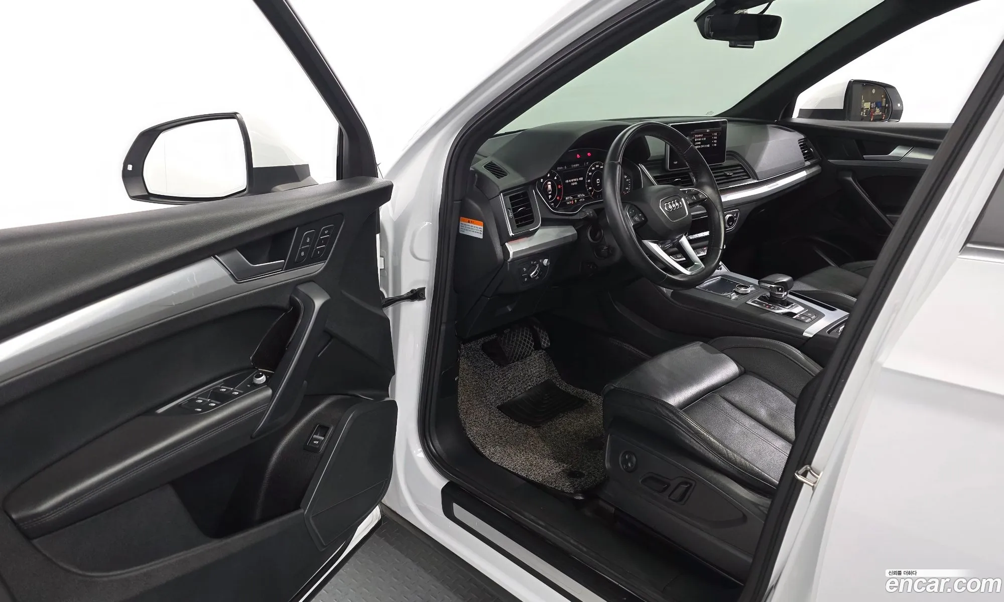 Audi Q5 2020 WAUZZZFY5L2086281 — 18