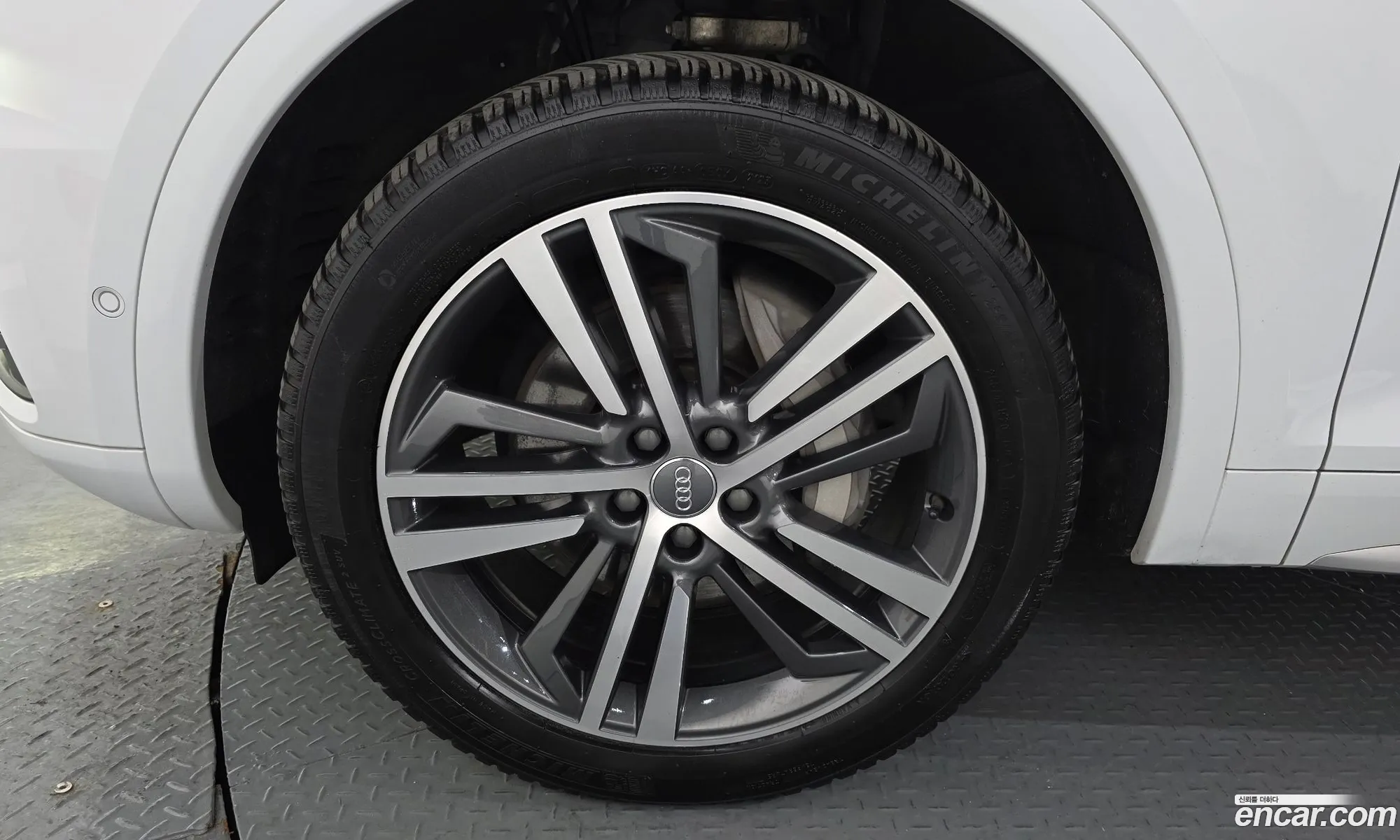 Audi Q5 2020 WAUZZZFY5L2086281 — 7