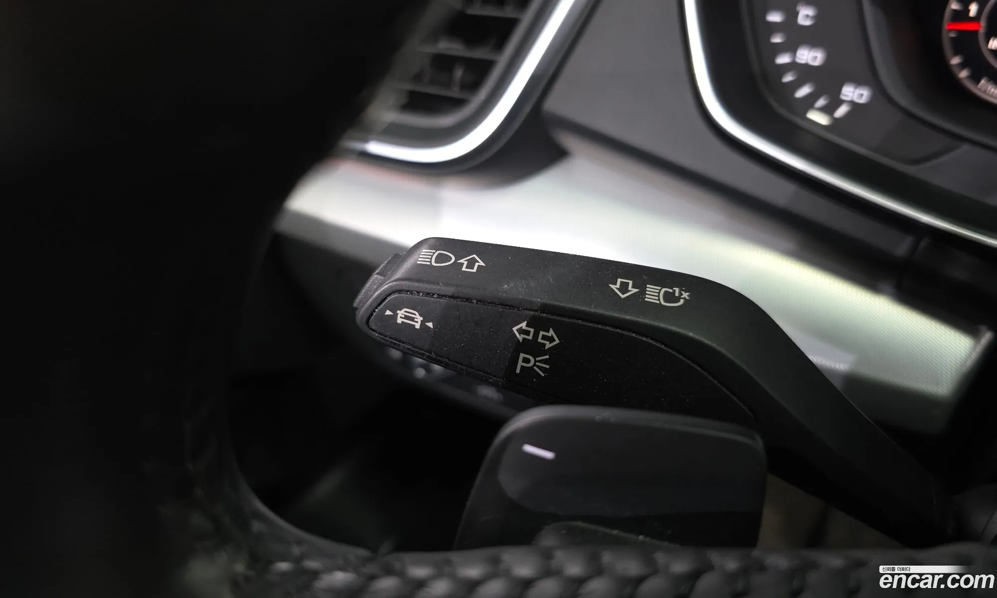 Audi Q5 2020 WAUZZZFY5L2086281 — 31