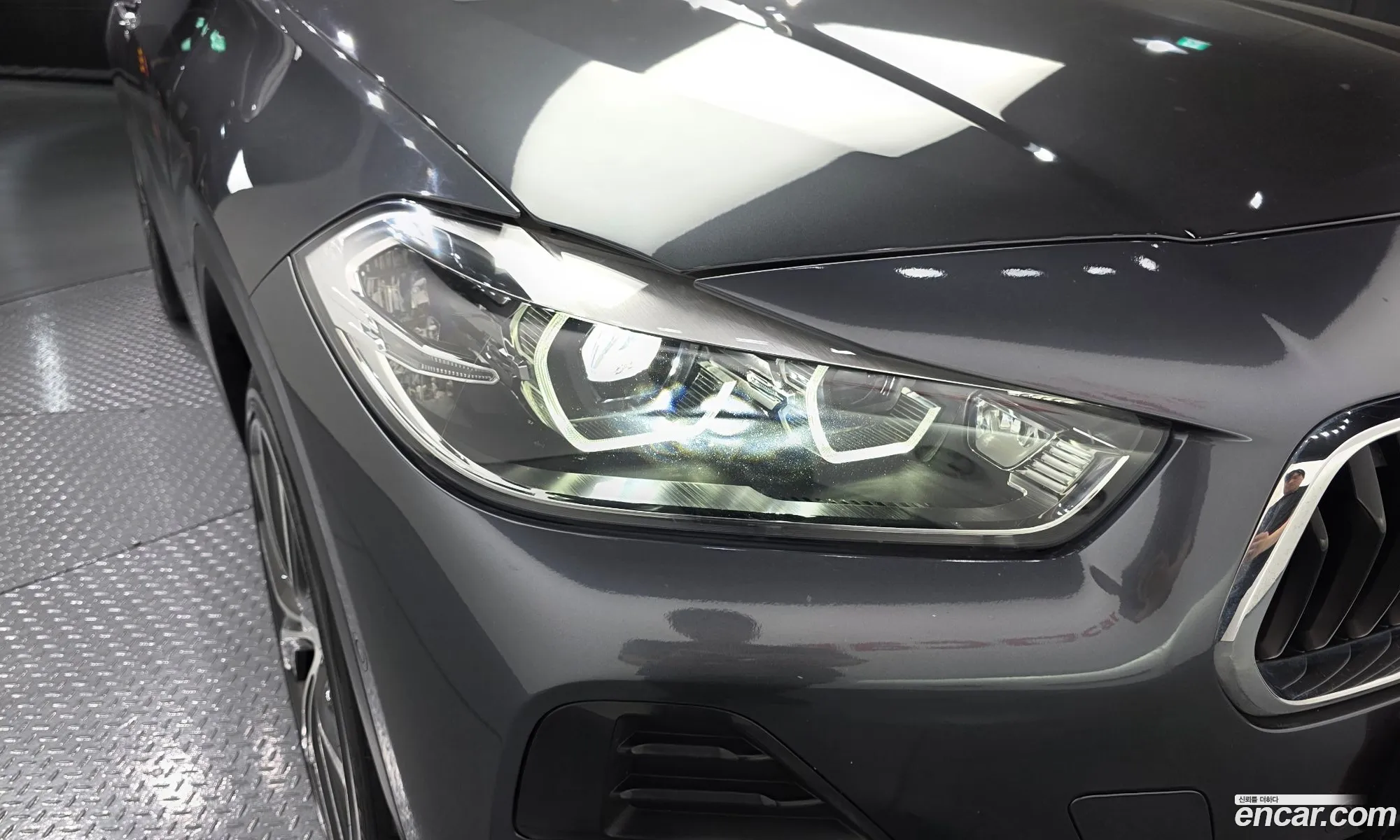 BMW X2 2021 WBA11DF04M5T23702 — 24