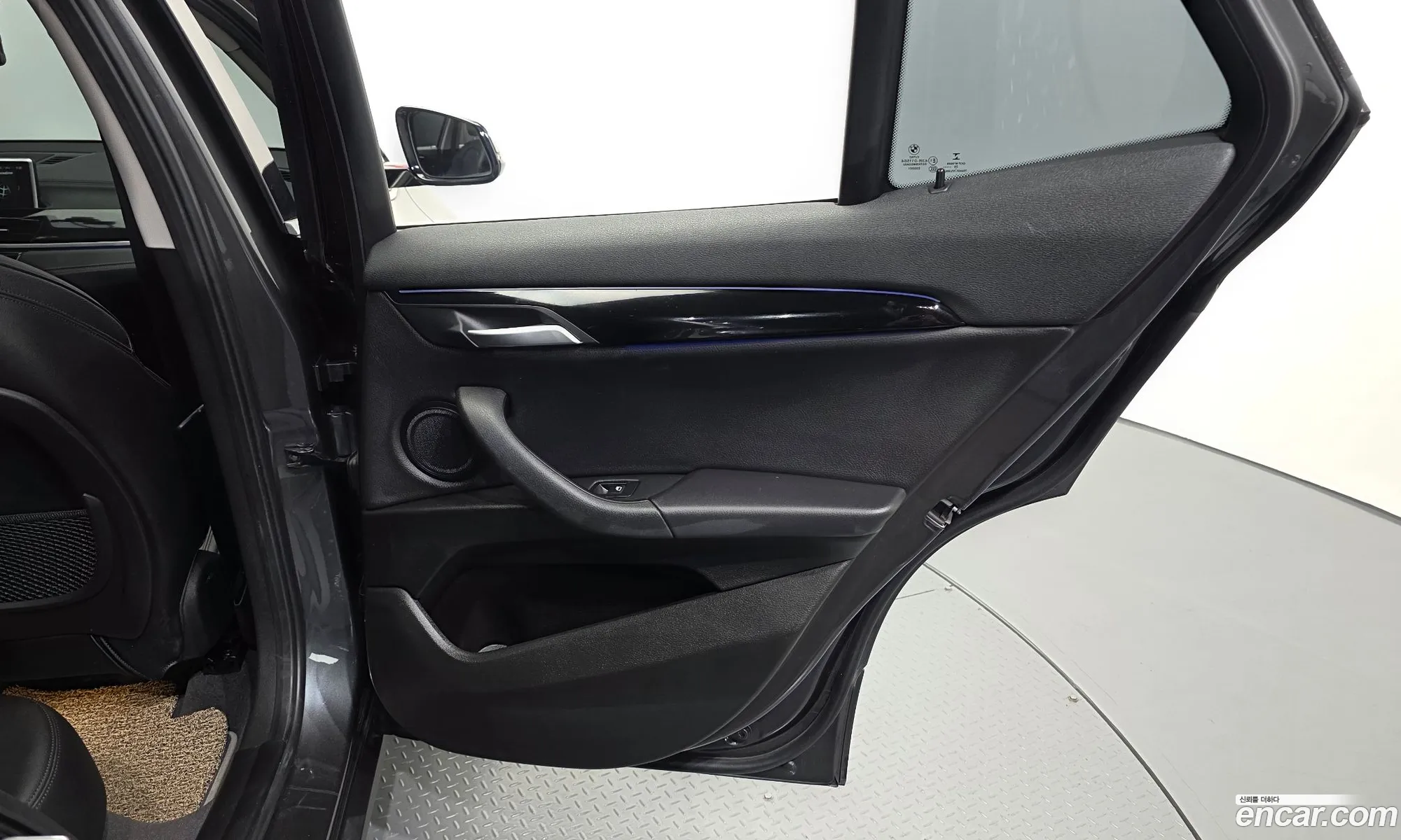 BMW X2 2021 WBA11DF04M5T23702 — 8