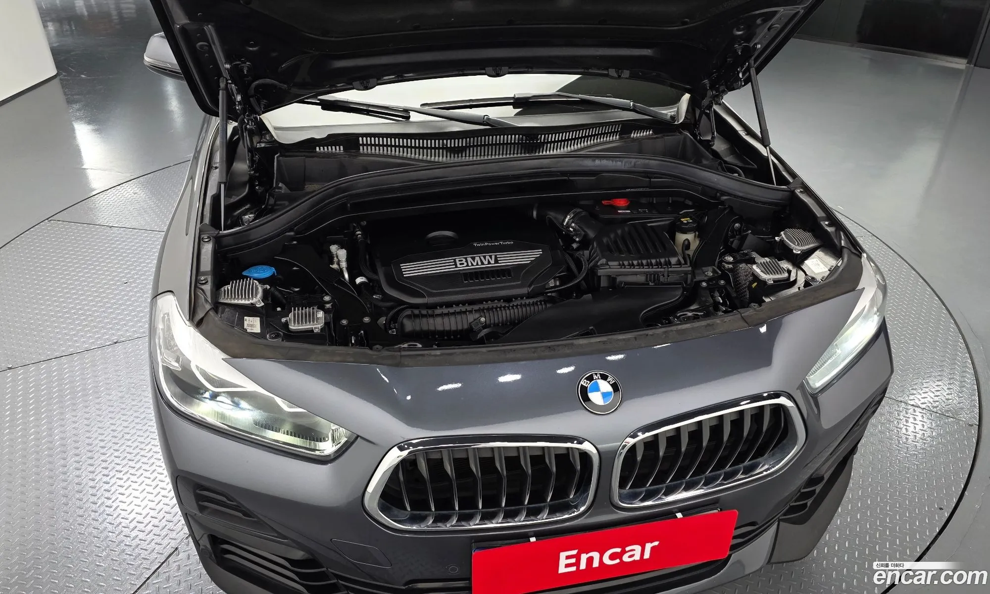 BMW X2 2021 WBA11DF04M5T23702 — 5