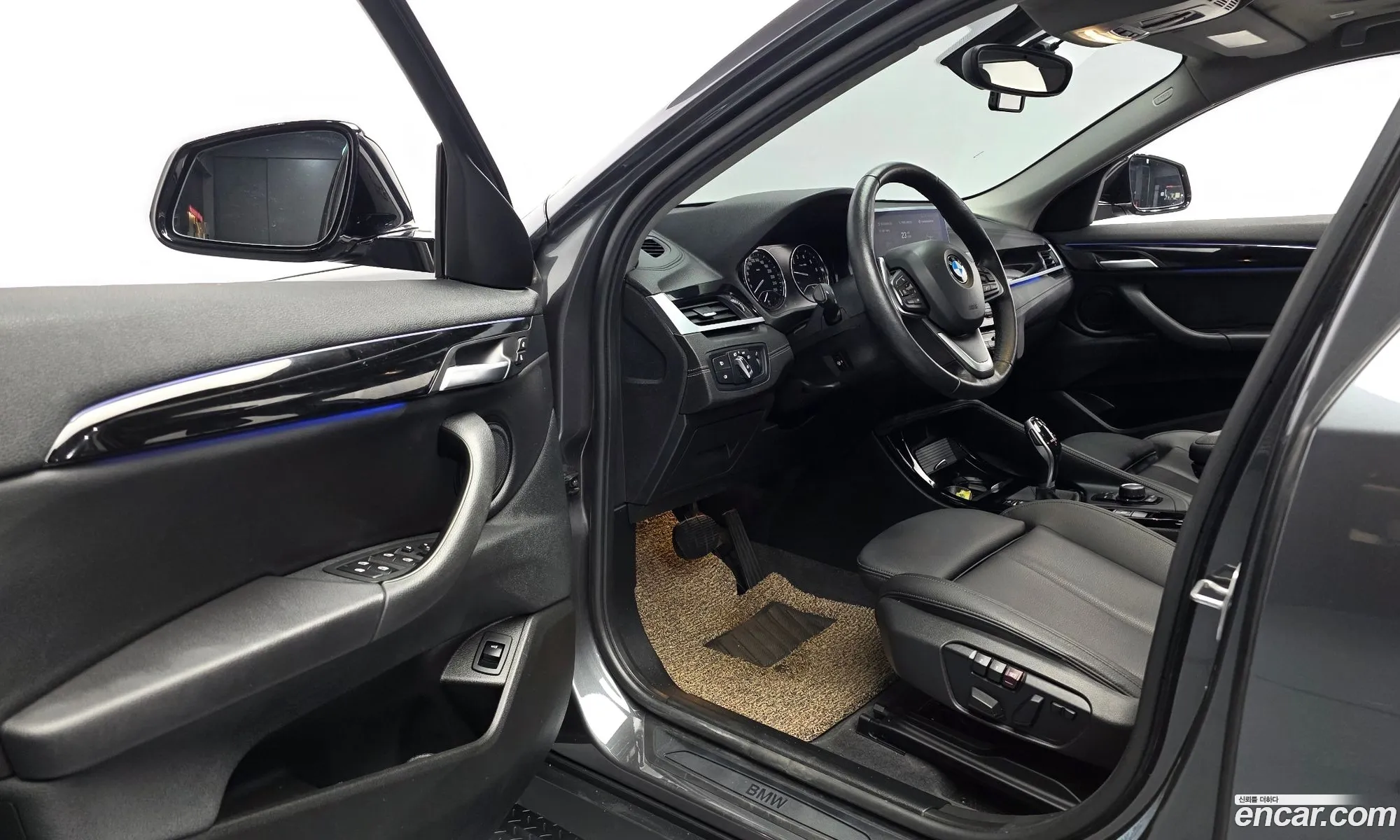 BMW X2 2021 WBA11DF04M5T23702 — 4