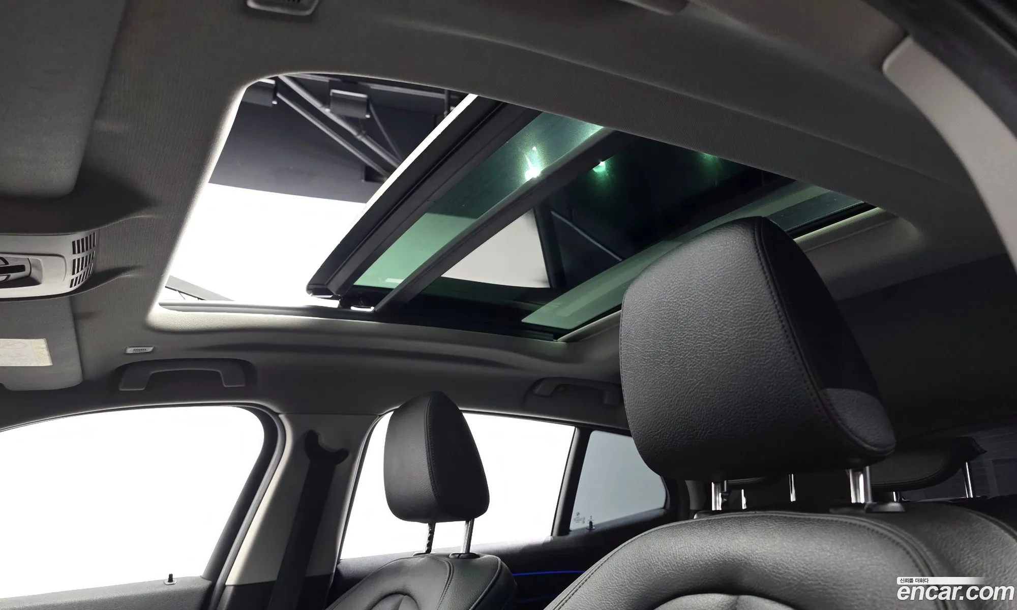 BMW X2 2021 WBA11DF04M5T23702 — 6