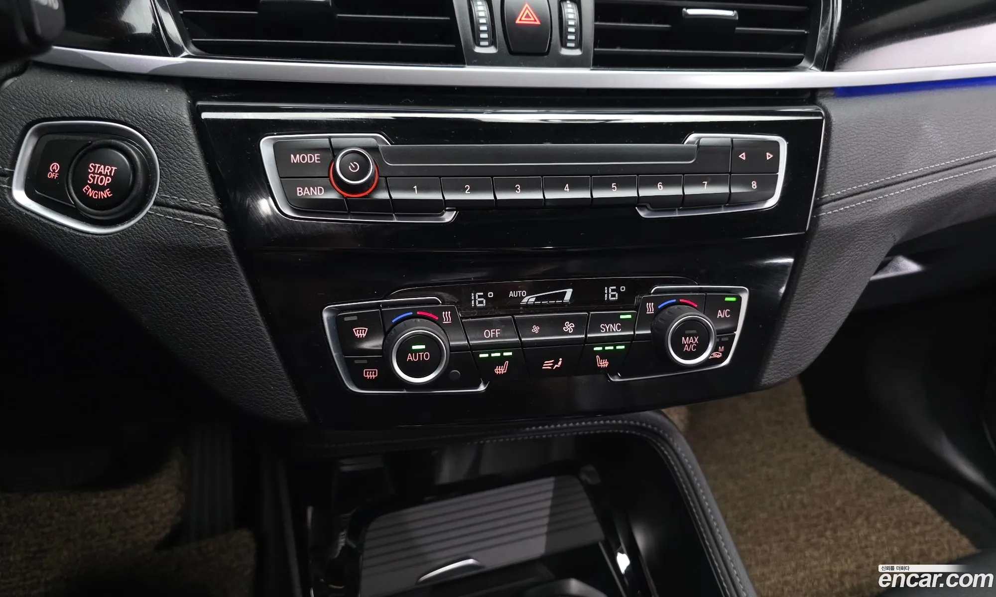 BMW X2 2021 WBA11DF04M5T23702 — 23