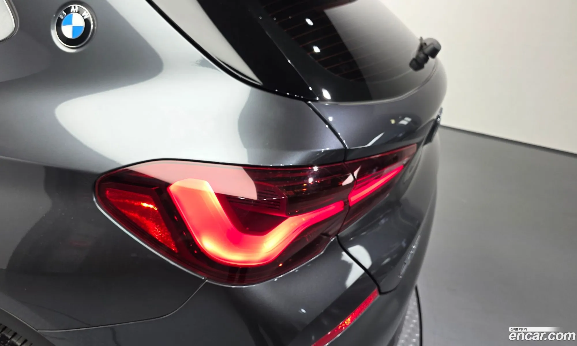 BMW X2 2021 WBA11DF04M5T23702 — 30