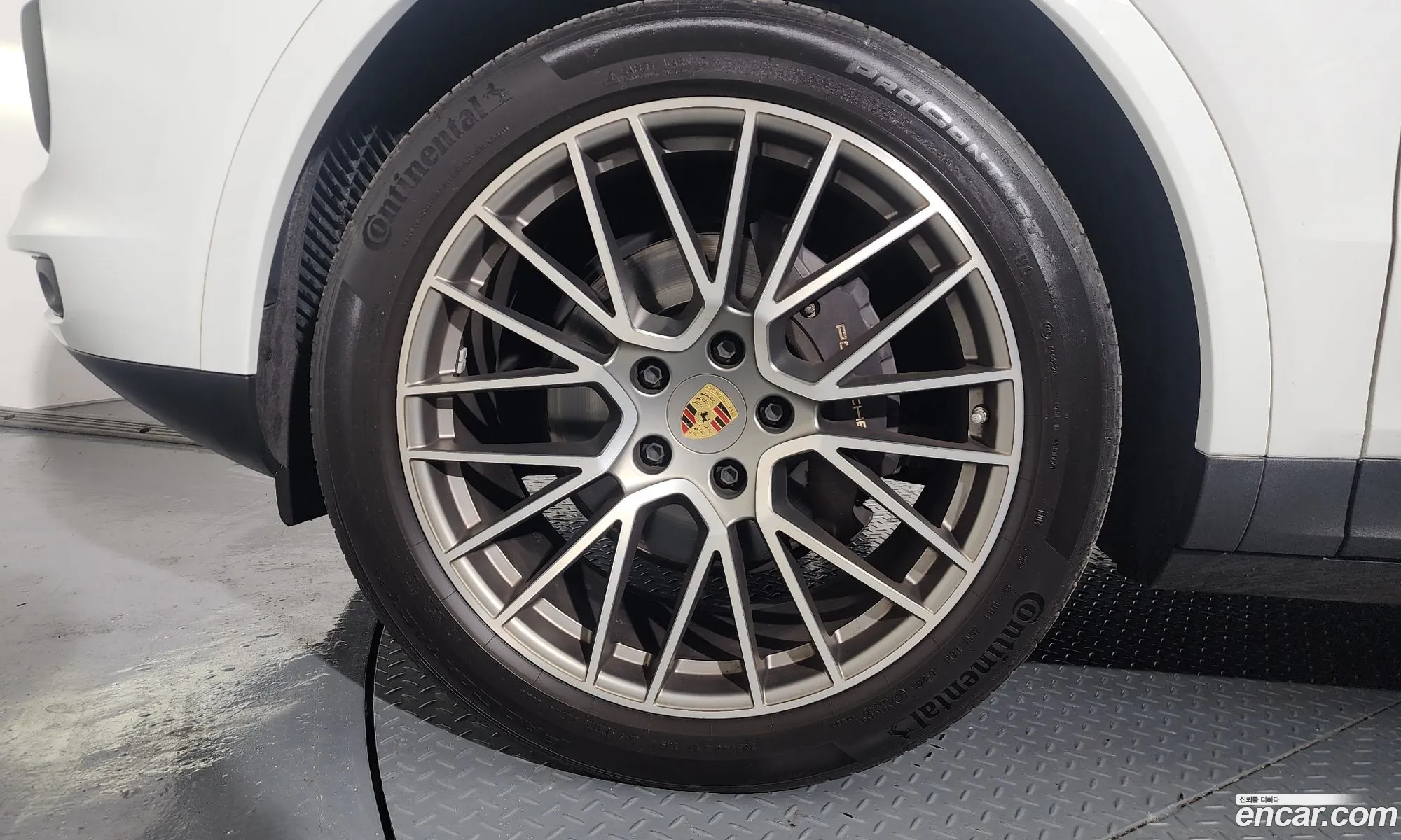 Porsche Cayenne 2023 WP1BA29Y3PDA37118 — 16