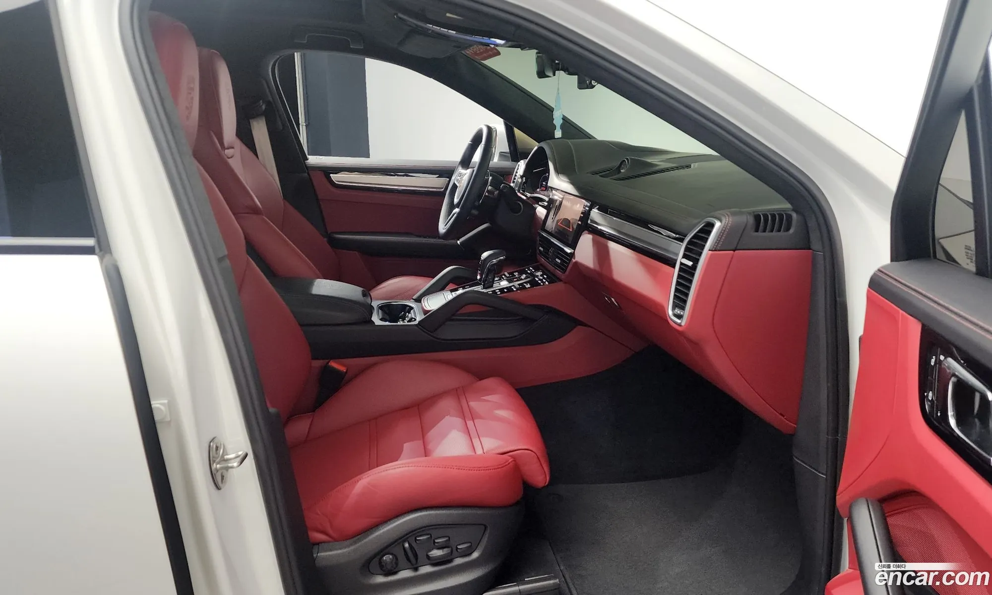 Porsche Cayenne 2023 WP1BA29Y3PDA37118 — 38