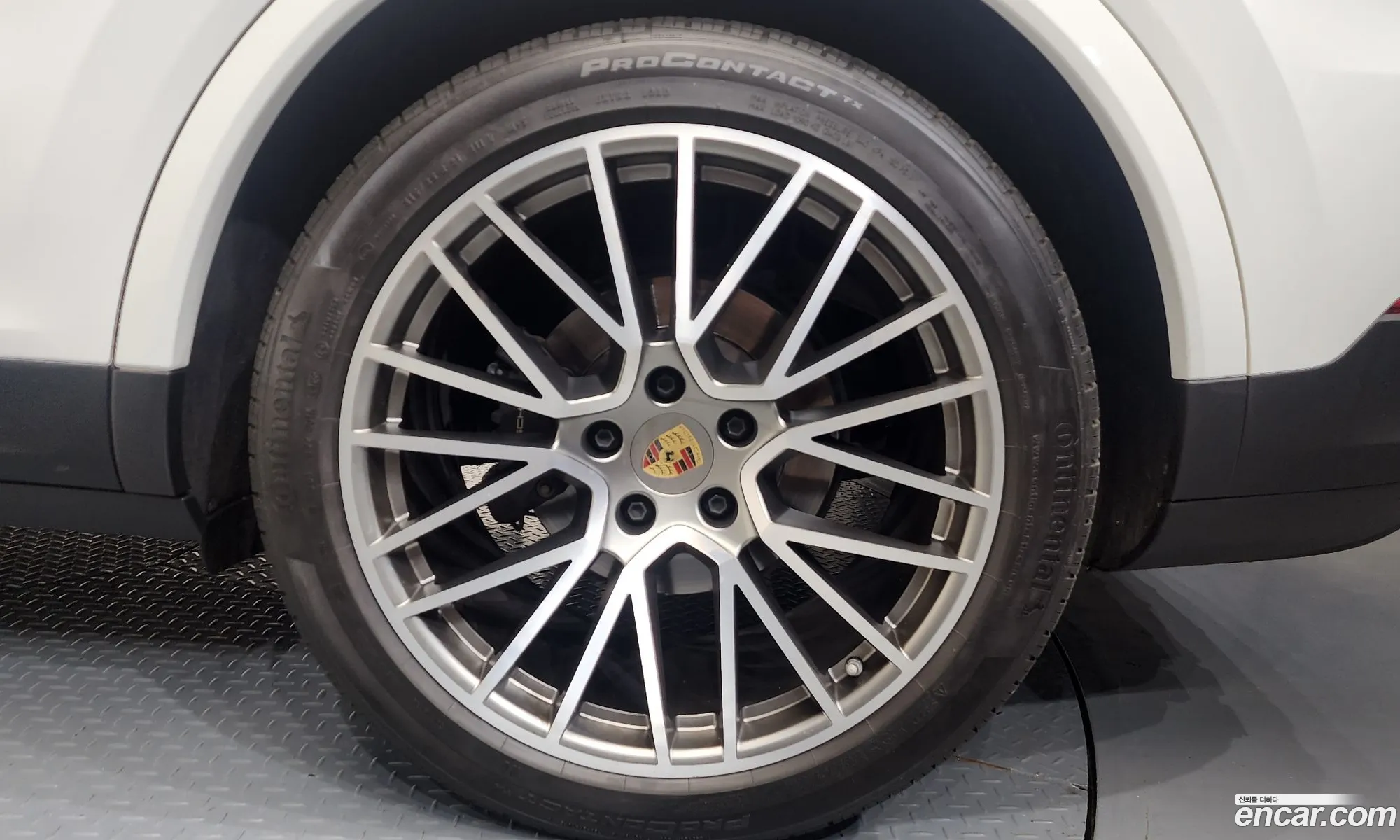Porsche Cayenne 2023 WP1BA29Y3PDA37118 — 31