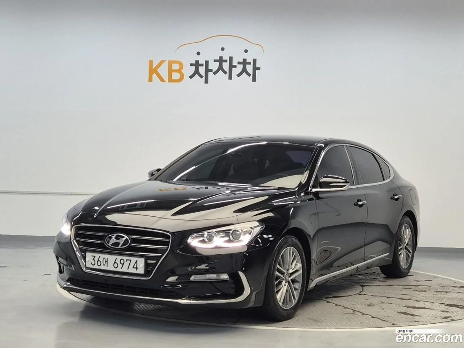 Hyundai Grandeur IG 2018 — 17