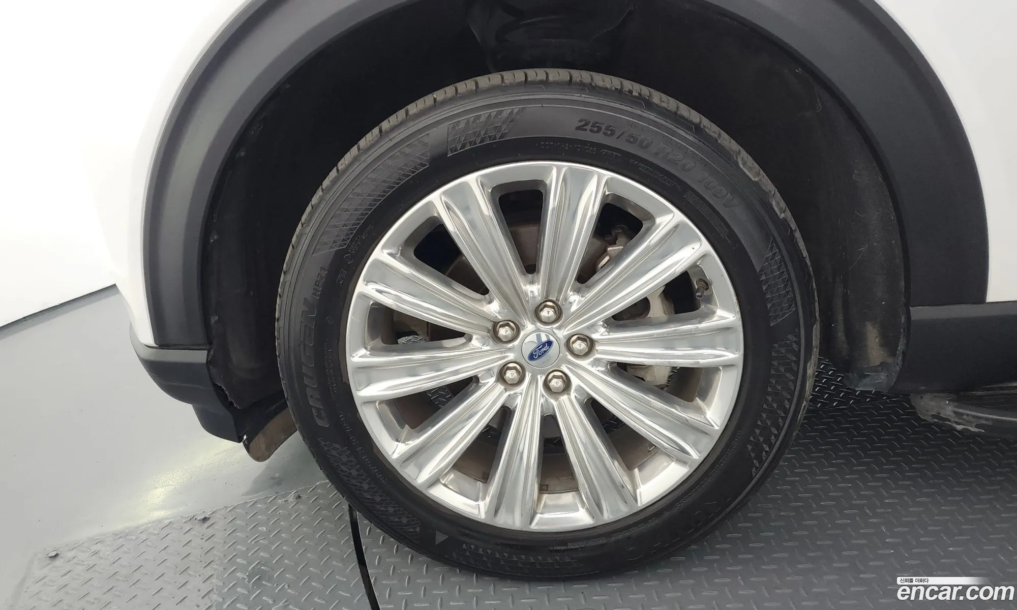 Ford Explorer 6th Gen 2021 1FMSK8FH3MGC41400 — 9