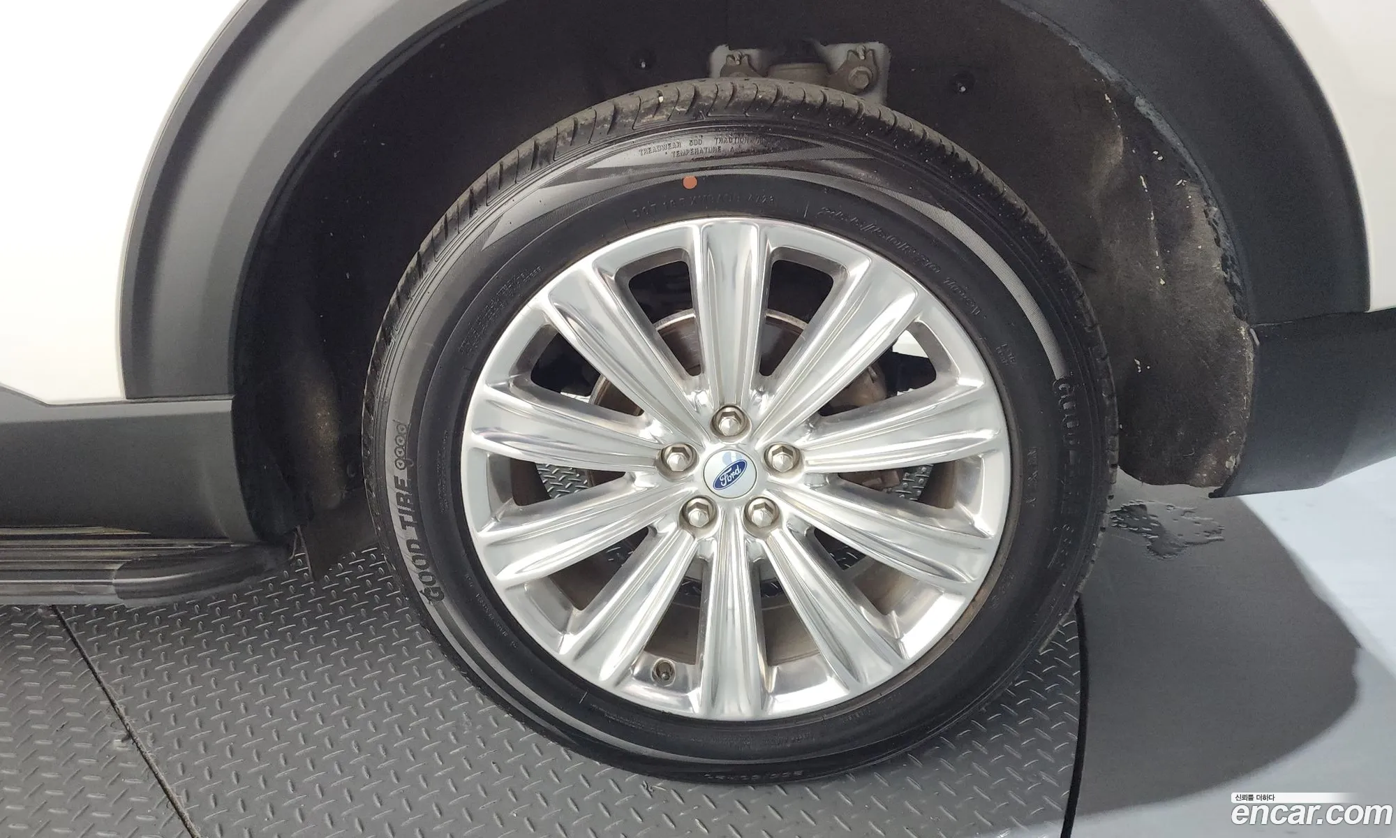 Ford Explorer 6th Gen 2021 1FMSK8FH3MGC41400 — 21