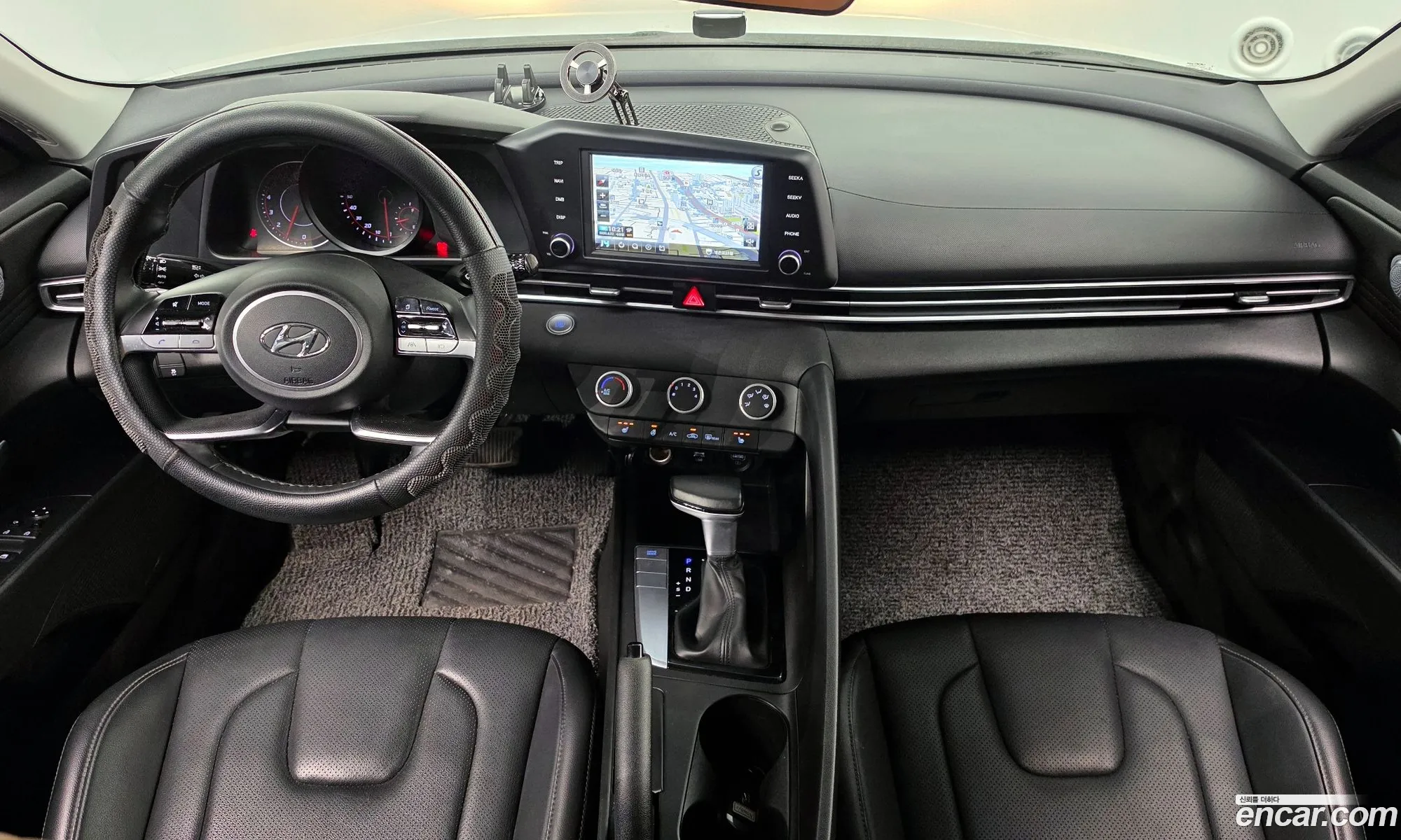 Hyundai Elantra 2020 — 12