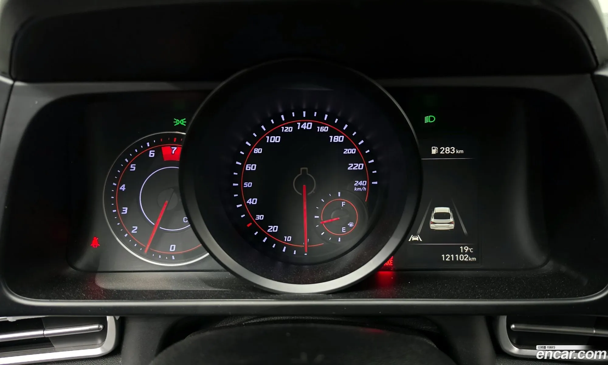 Hyundai Elantra 2020 — 19