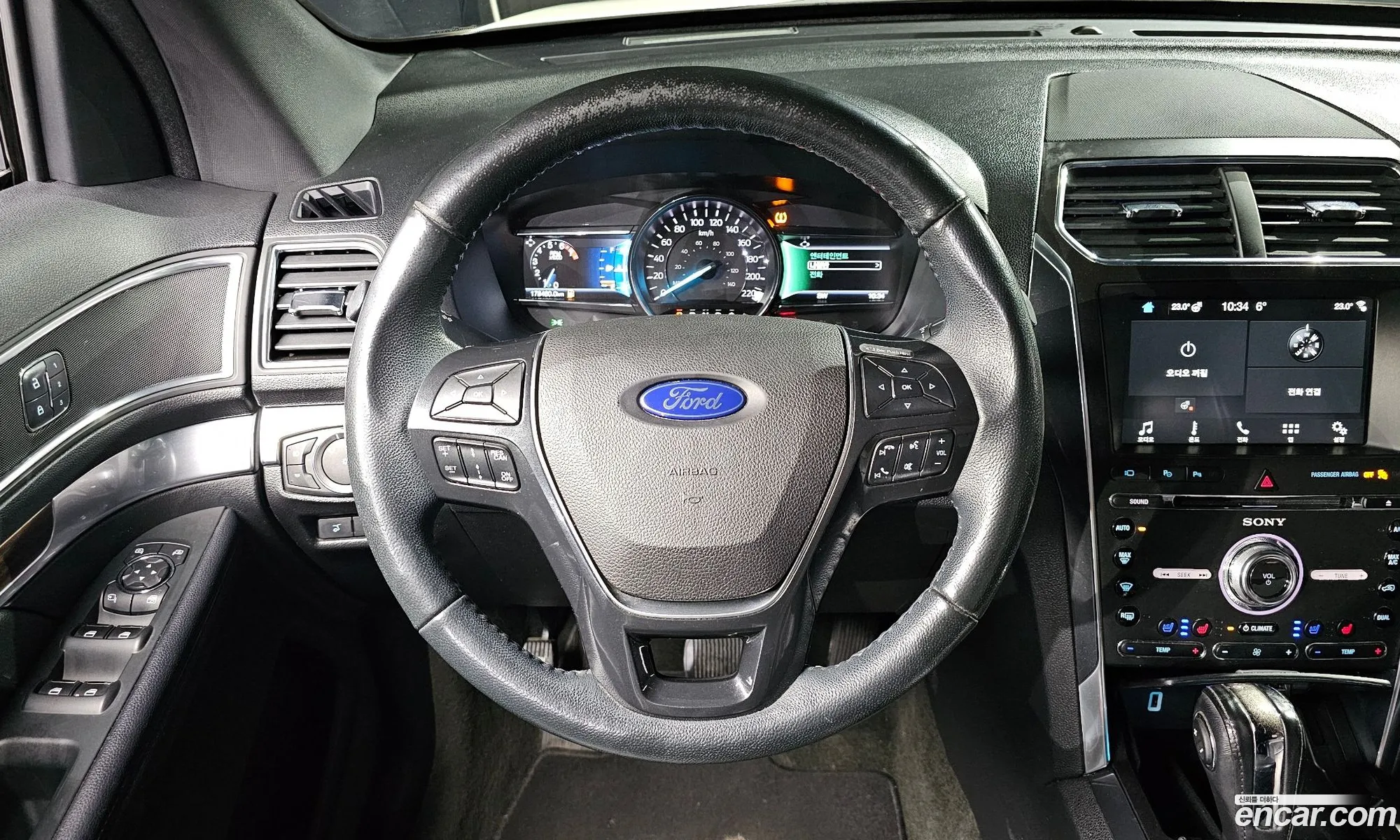Ford Explorer 2018 1FM5K8FH1JGA09564 — 15