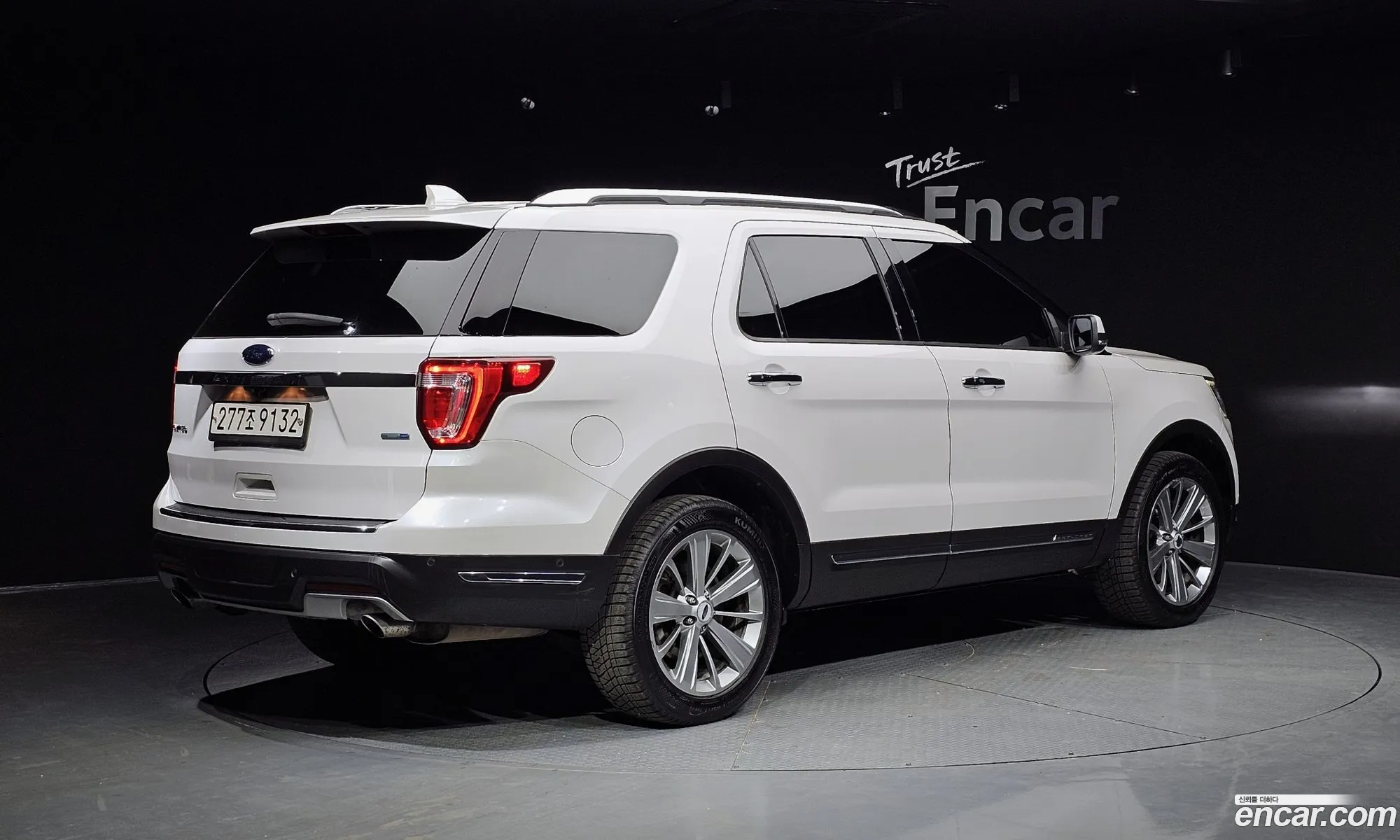 Ford Explorer 2018 1FM5K8FH1JGA09564 — 6