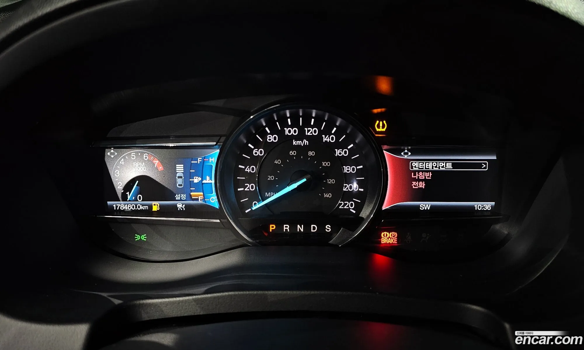 Ford Explorer 2018 1FM5K8FH1JGA09564 — 10
