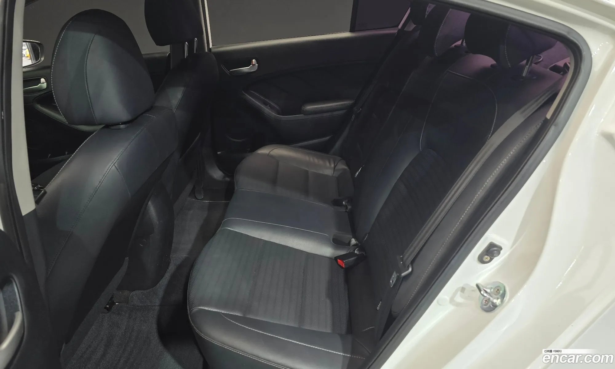 Kia K3 2017 — 6