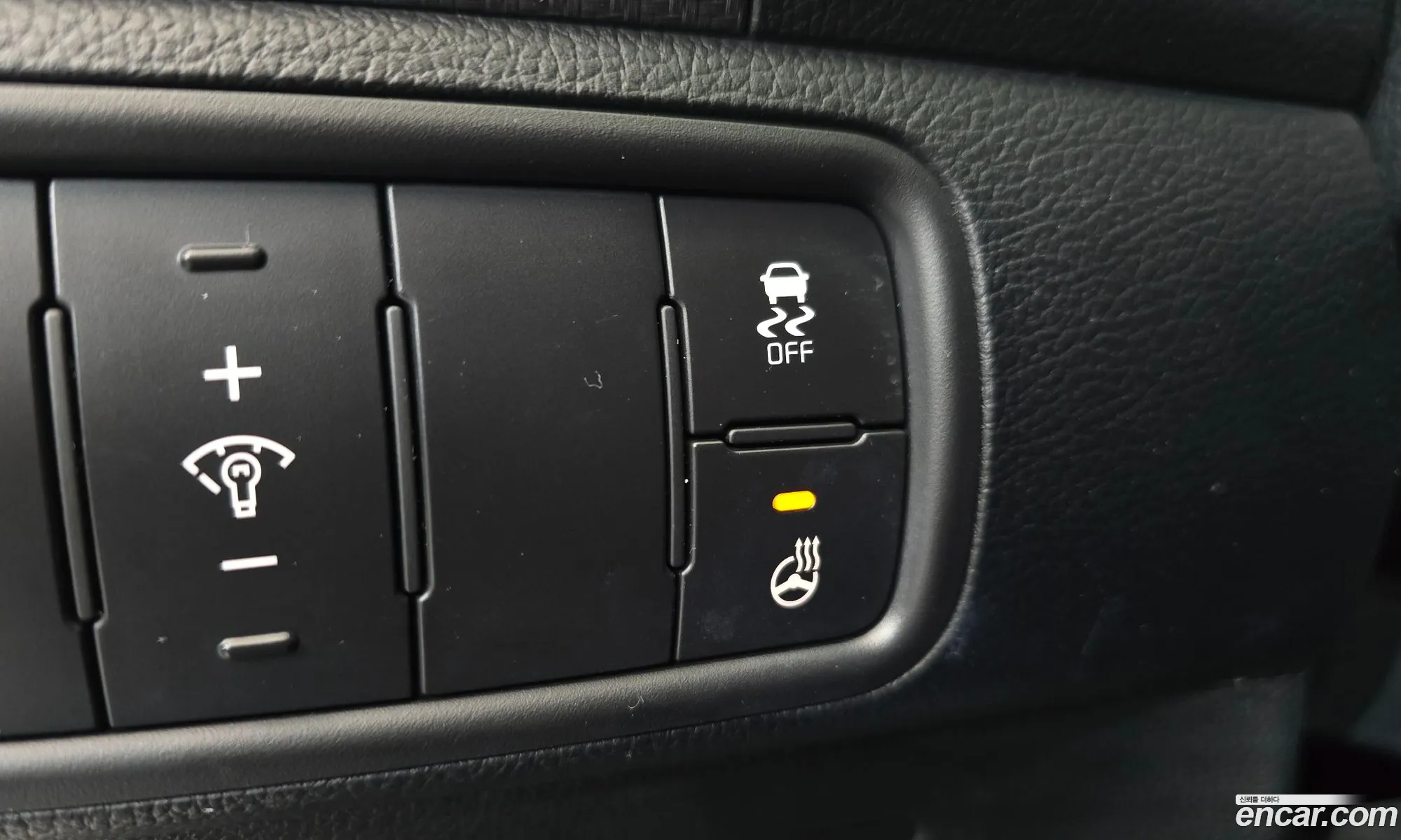 Kia K3 2017 — 12