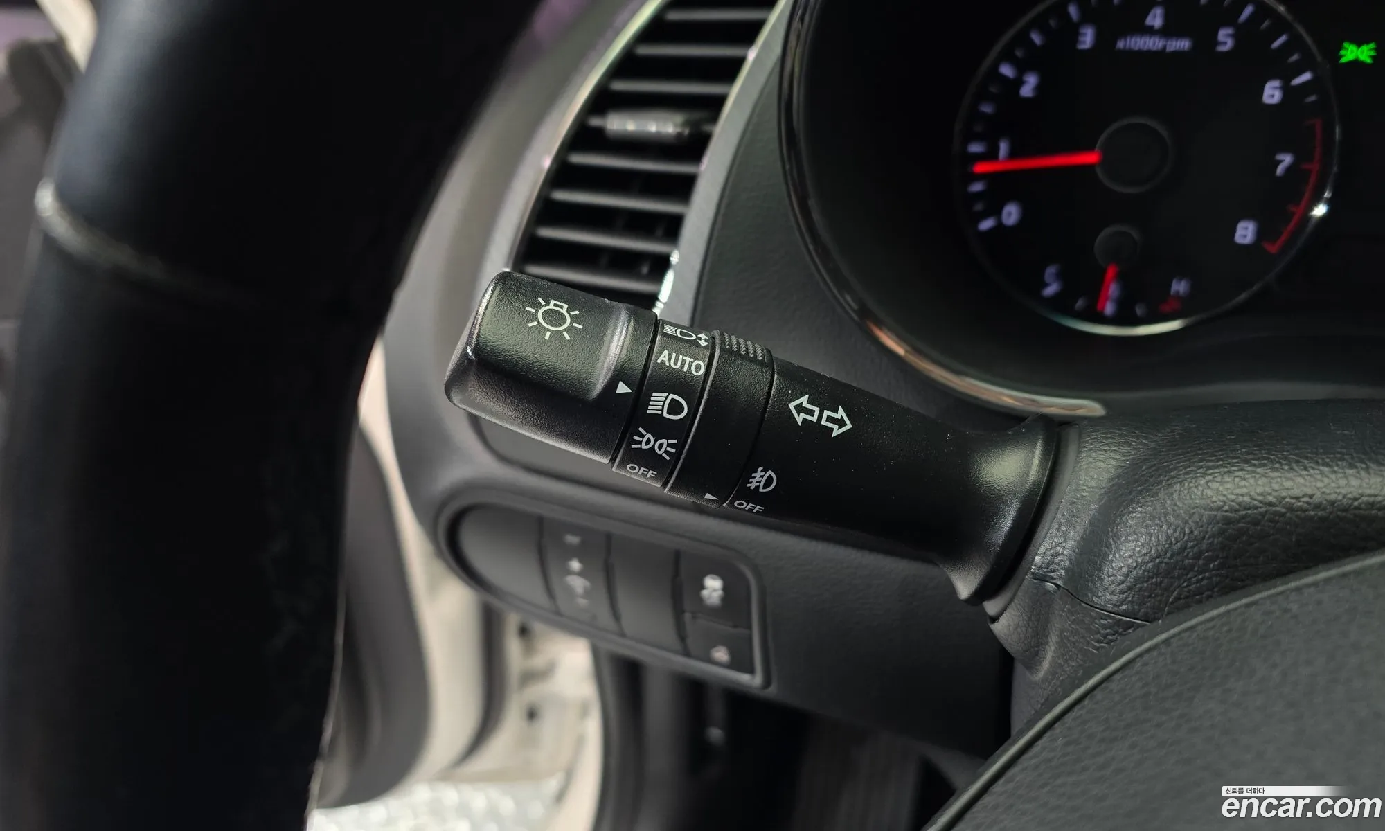 Kia K3 2017 — 10