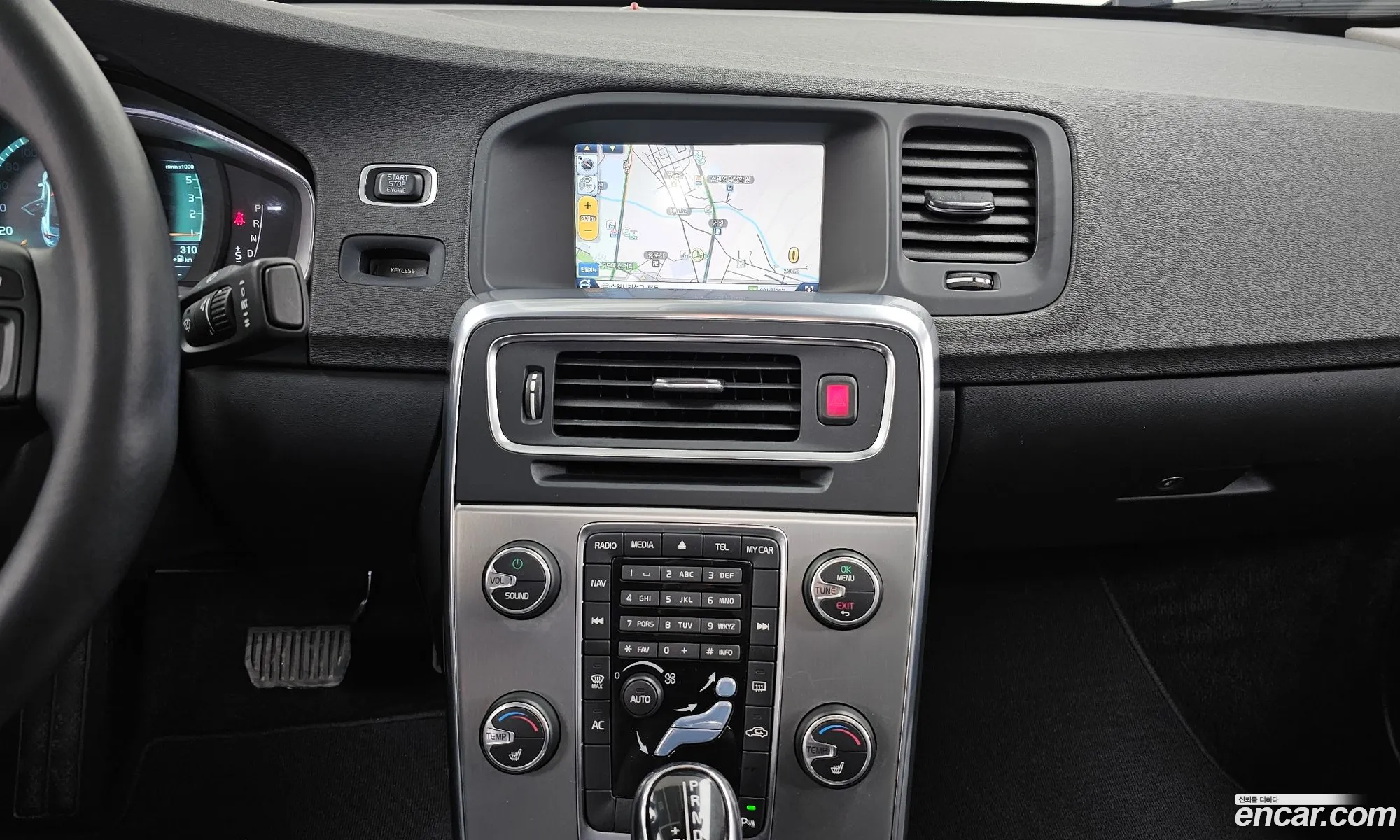 Volvo S60 2014 YV1FS84BBE2304652 — 19