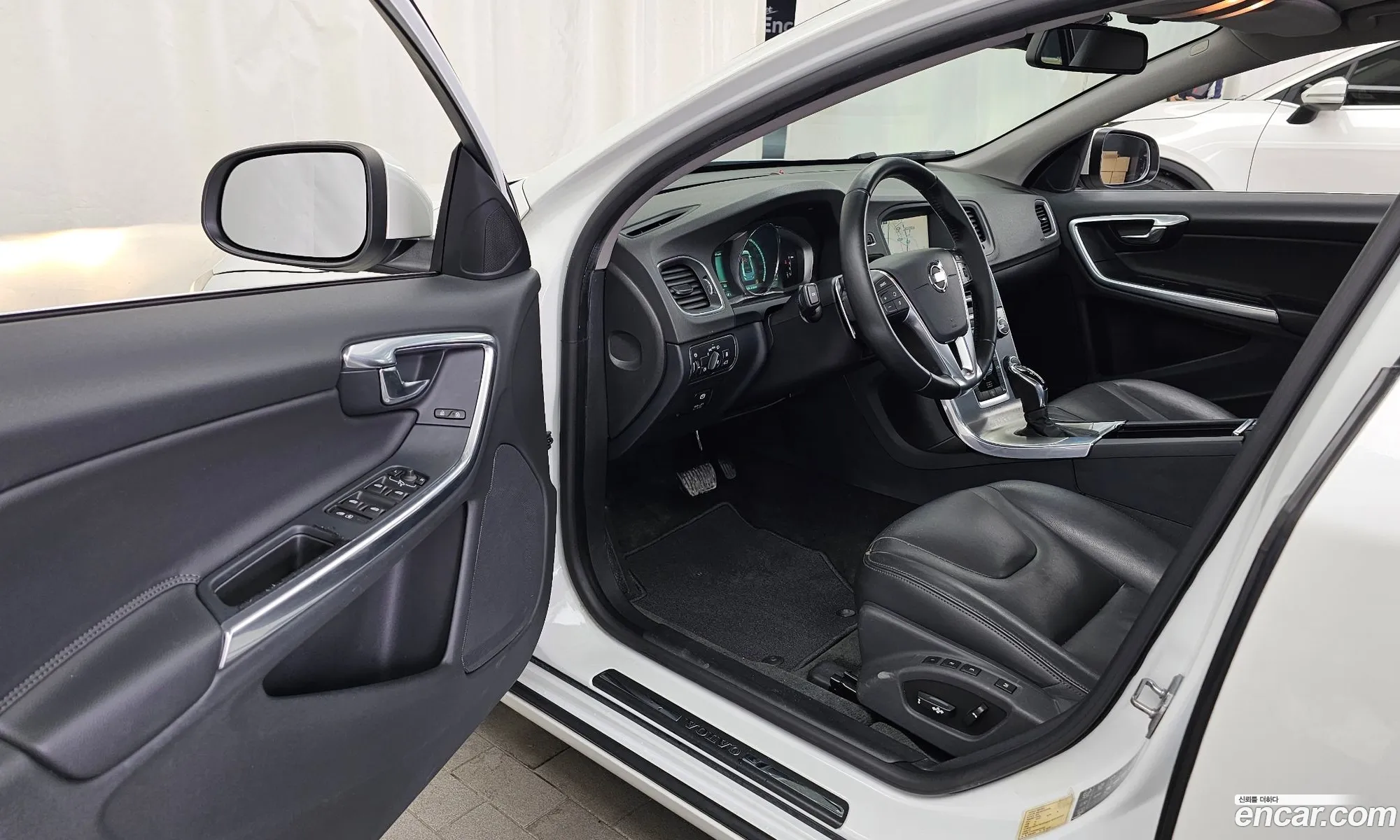 Volvo S60 2014 YV1FS84BBE2304652 — 8