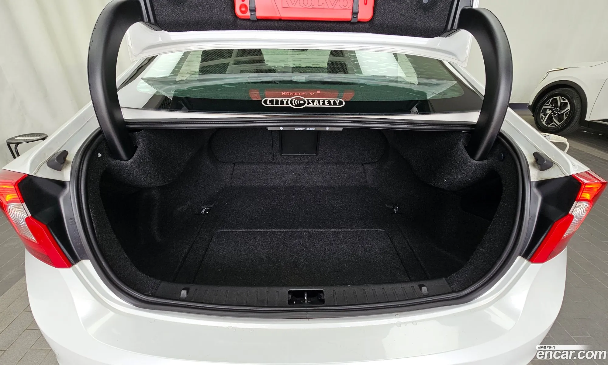 Volvo S60 2014 YV1FS84BBE2304652 — 7