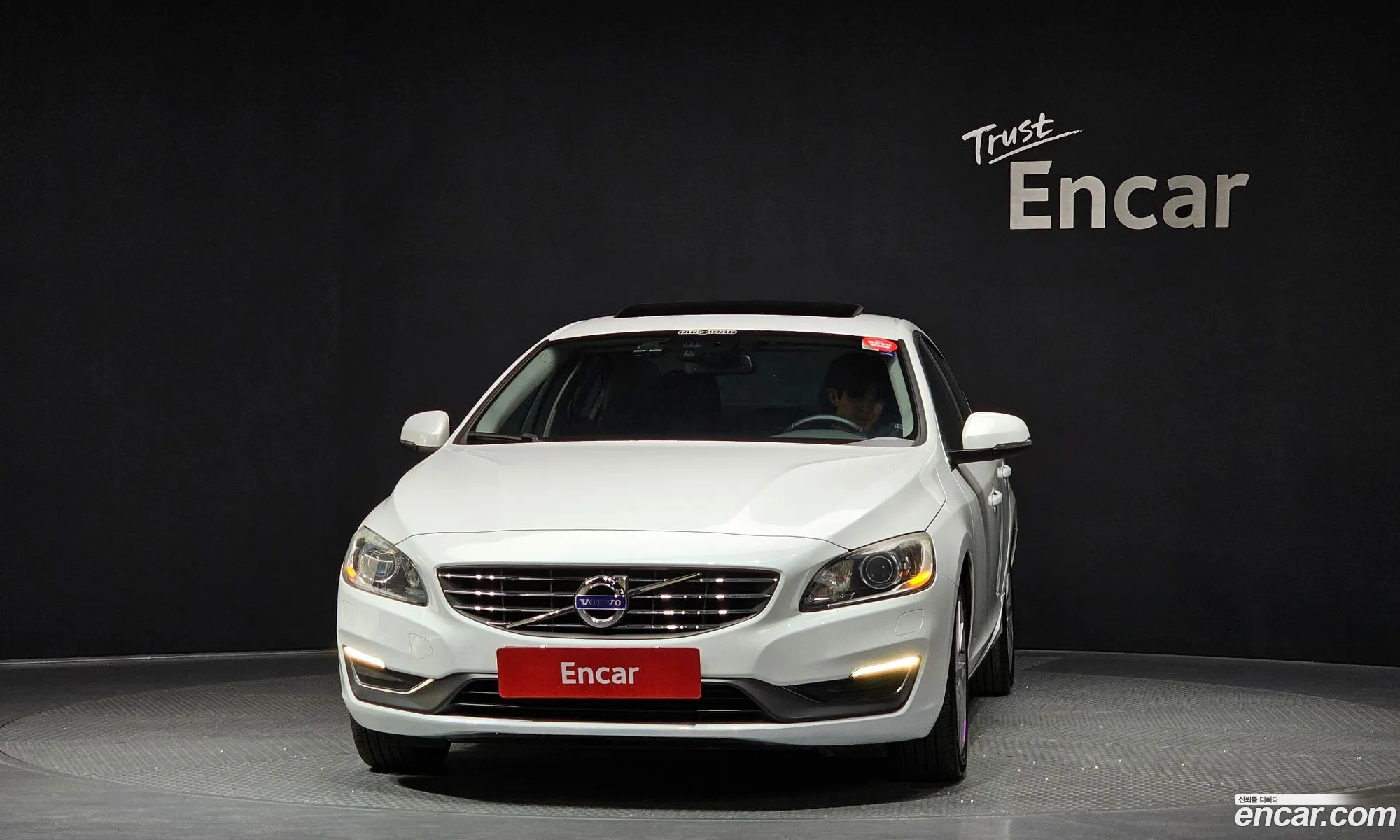 Volvo S60 2014 YV1FS84BBE2304652 — 2