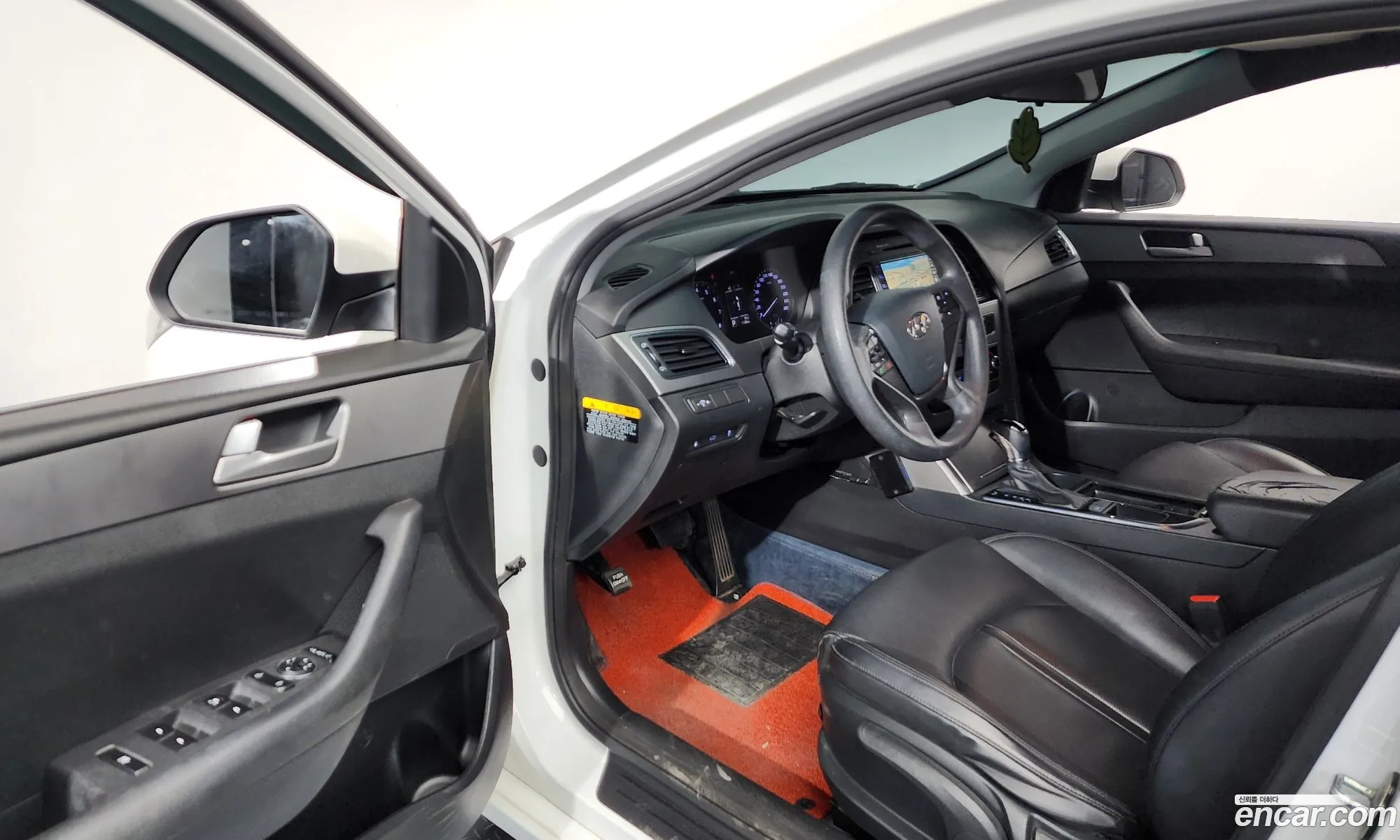 Hyundai LF Sonata 2015 — 8