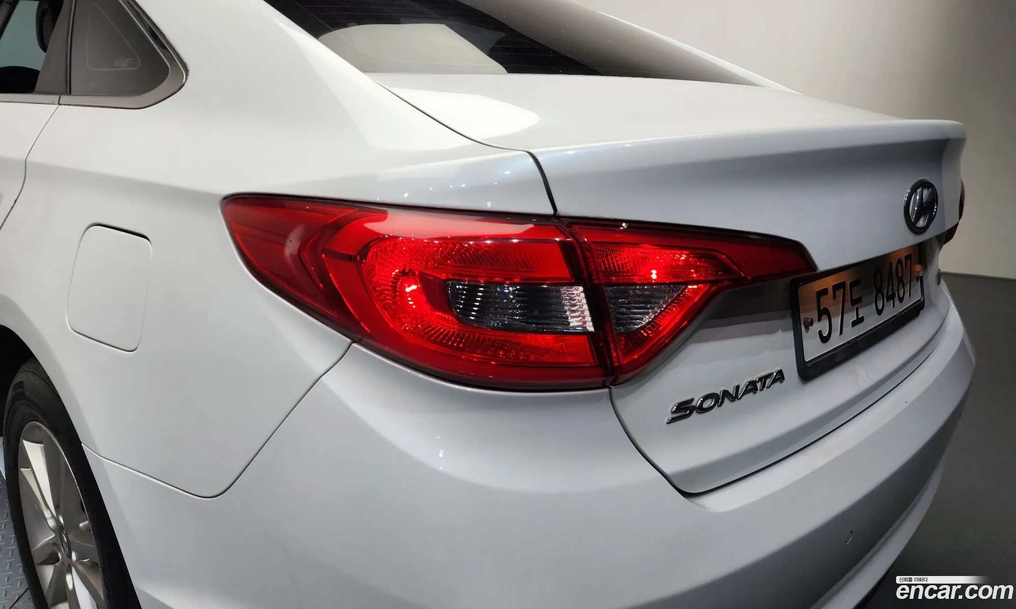 Hyundai LF Sonata 2015 — 9
