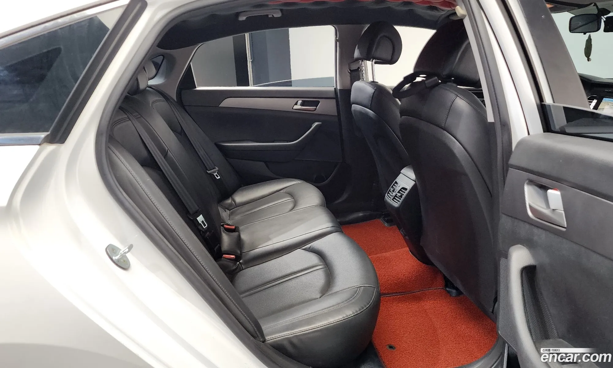 Hyundai LF Sonata 2015 — 6