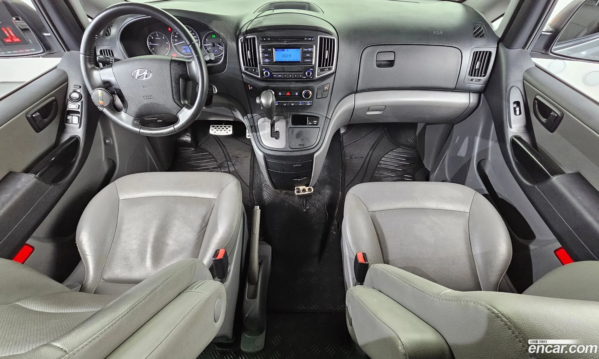 Hyundai Grand Starex 2020 — 18