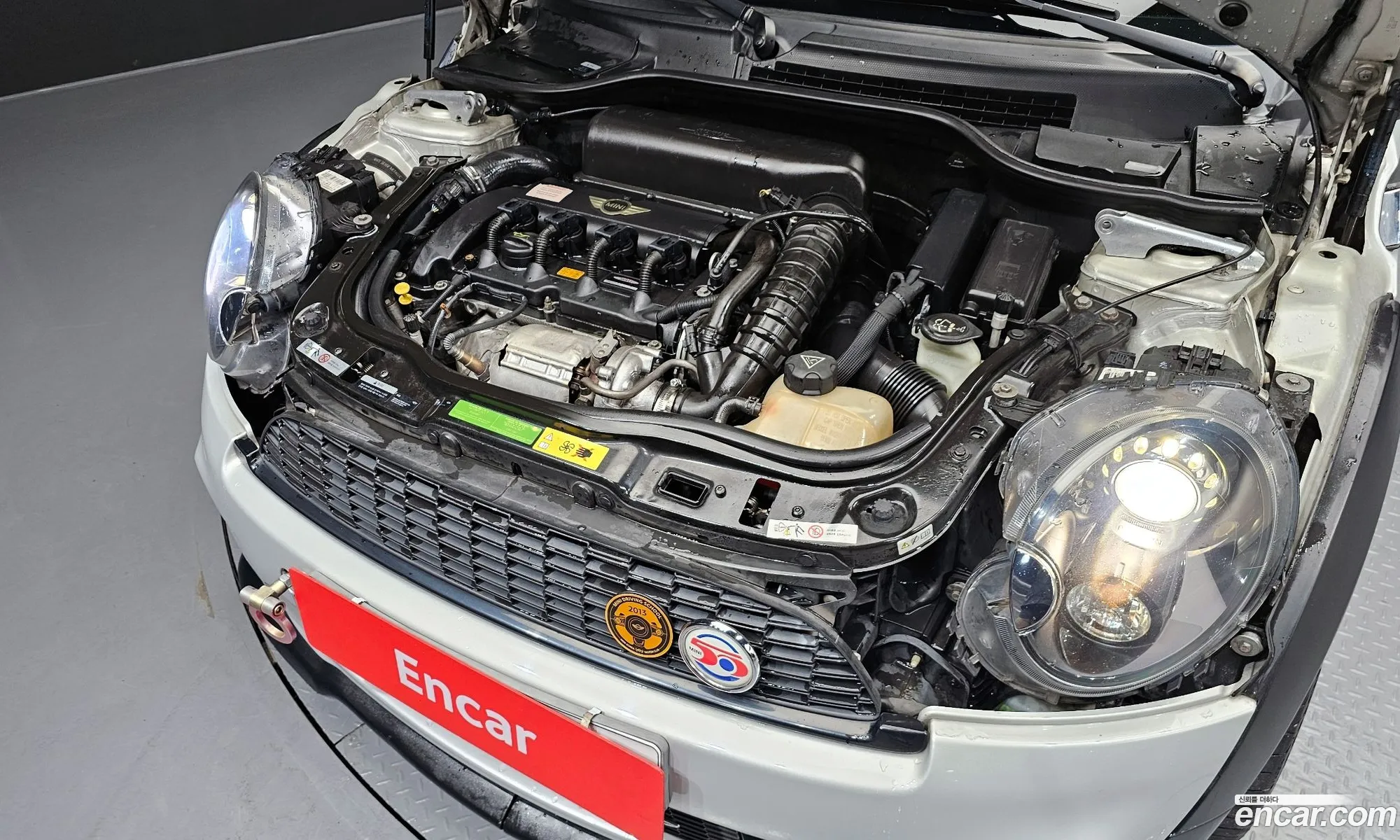 Mini Cooper S 2010 WMWMF7102ATZ95854 — 5