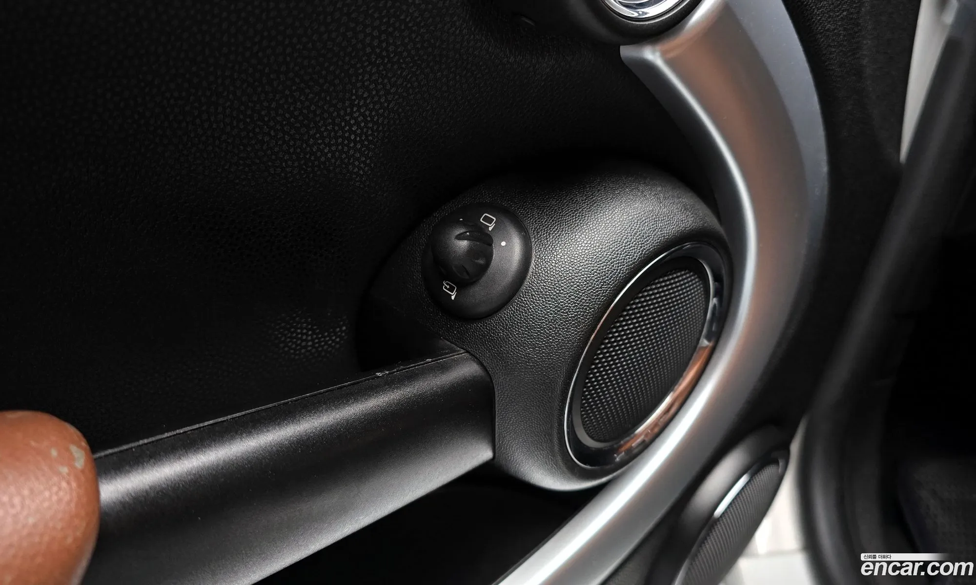 Mini Cooper S 2010 WMWMF7102ATZ95854 — 2
