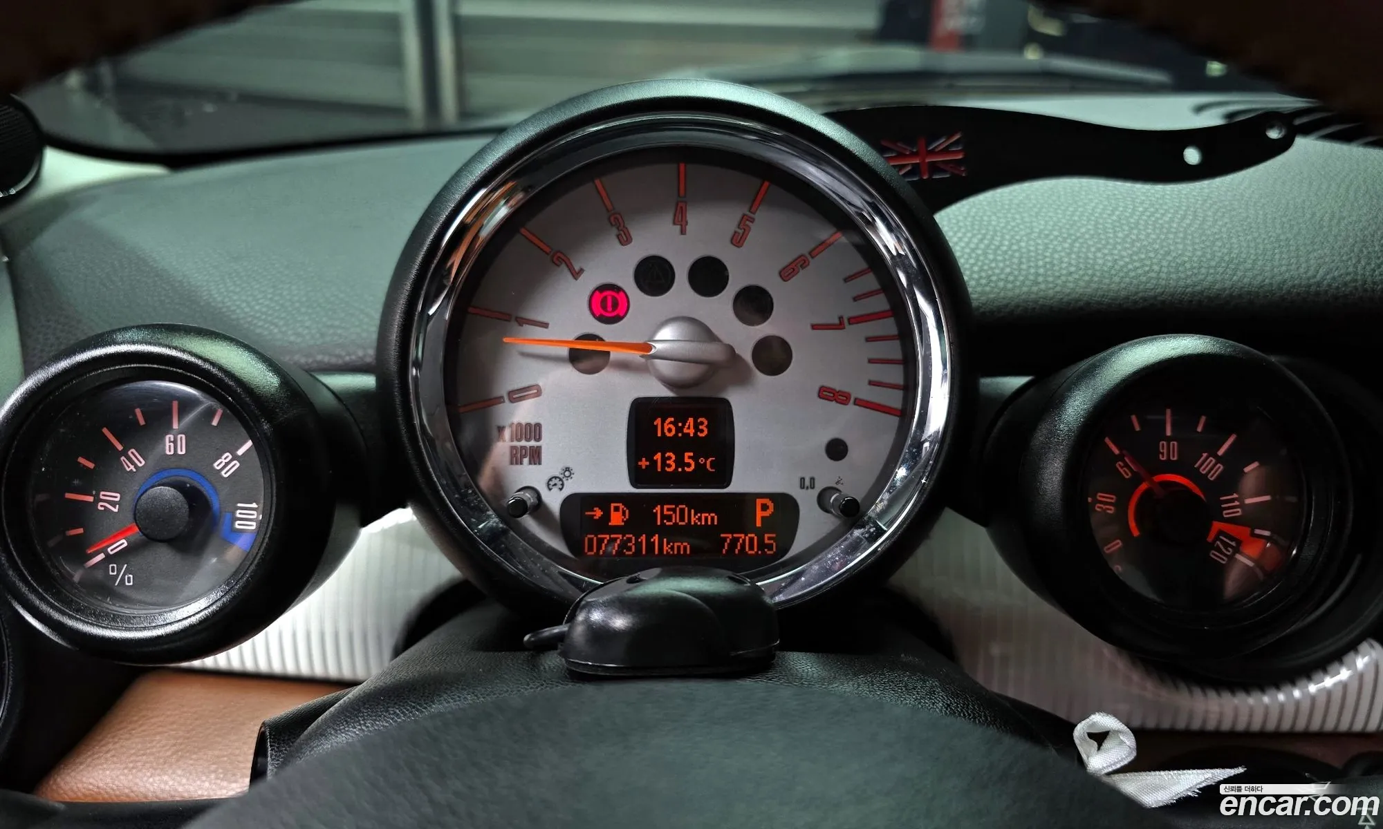 Mini Cooper S 2010 WMWMF7102ATZ95854 — 6