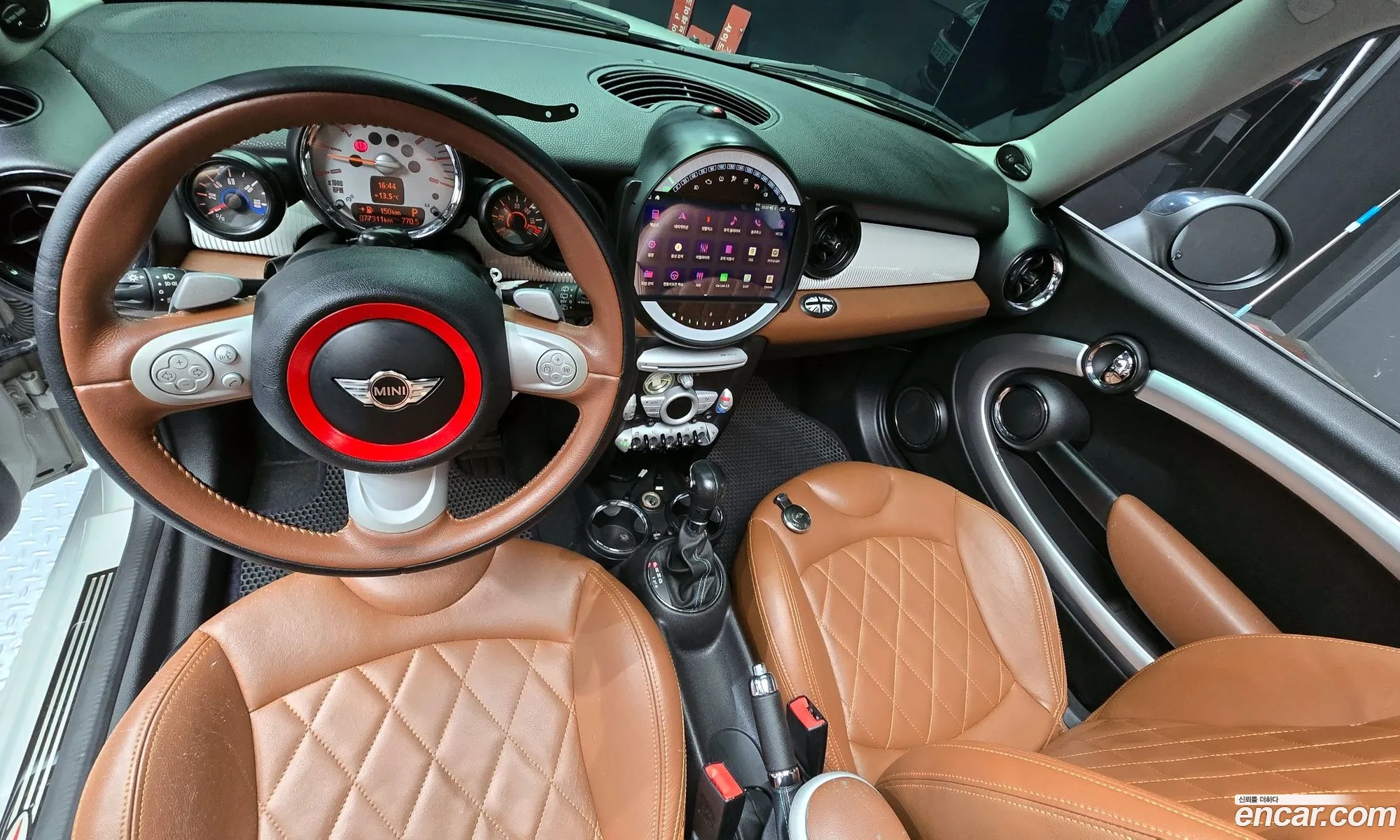 Mini Cooper S 2010 WMWMF7102ATZ95854 — 11
