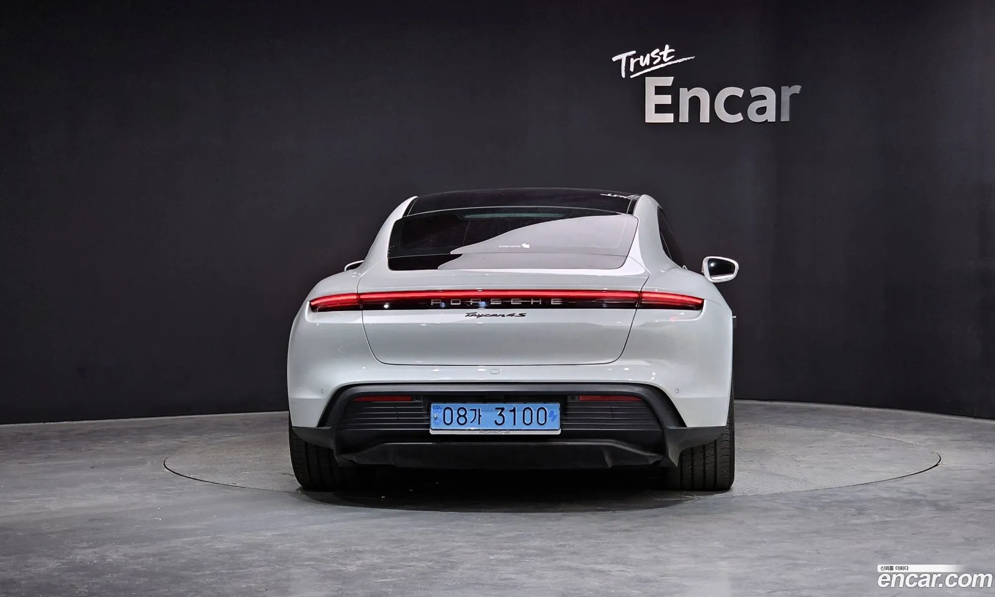 Porsche Taycan 2023 — 10