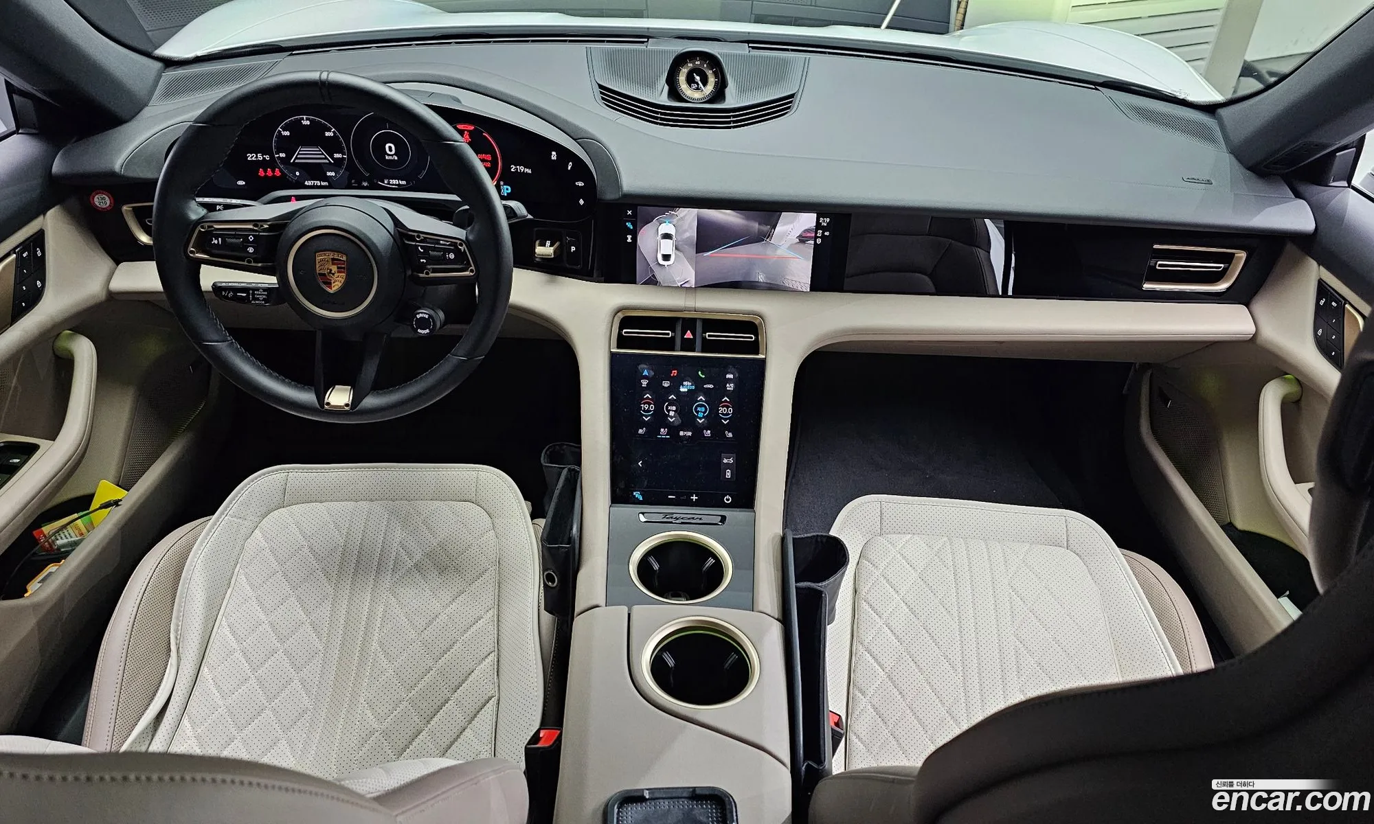 Porsche Taycan 2023 — 15