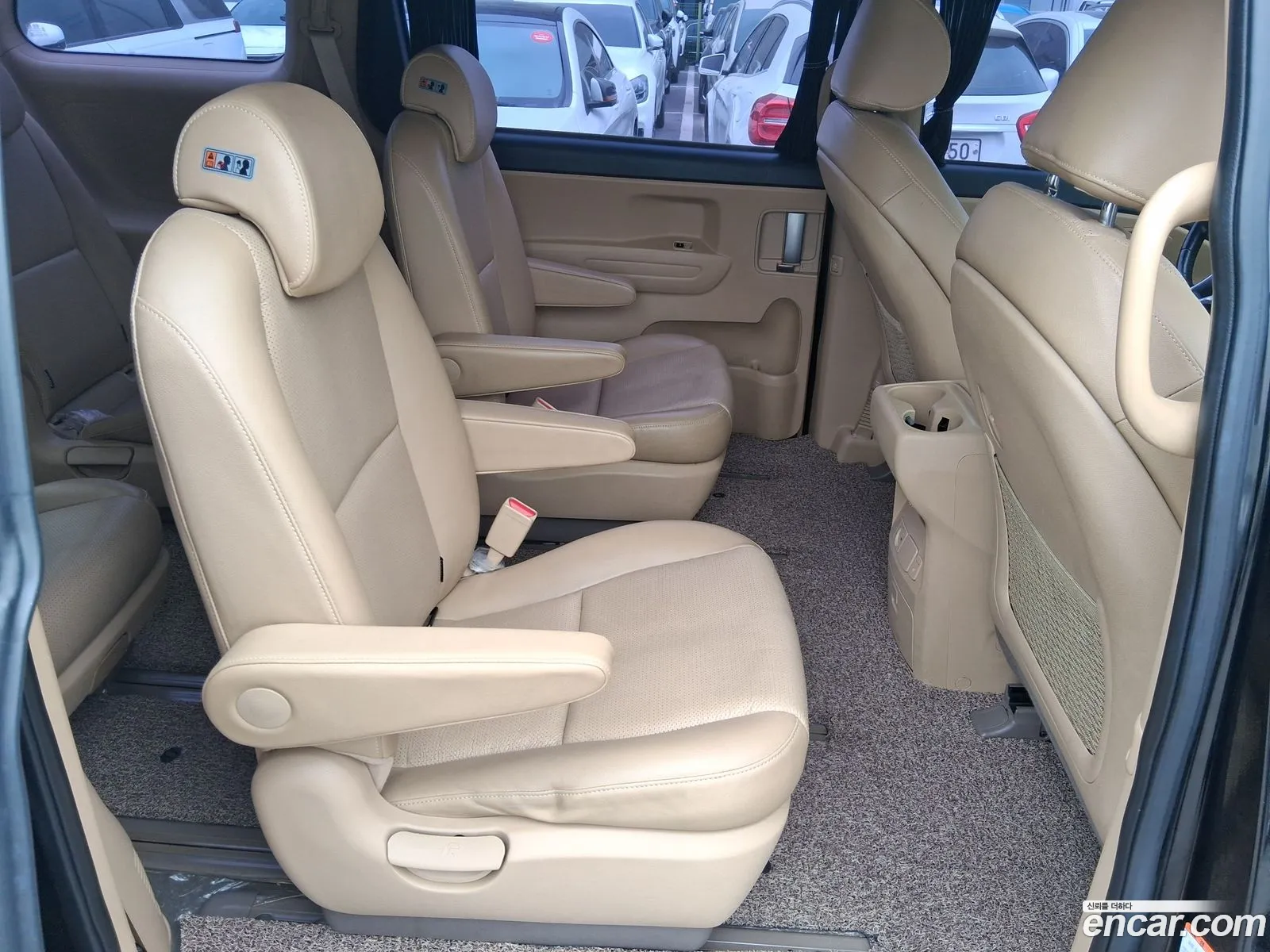 Kia Carnival 2018 — 8