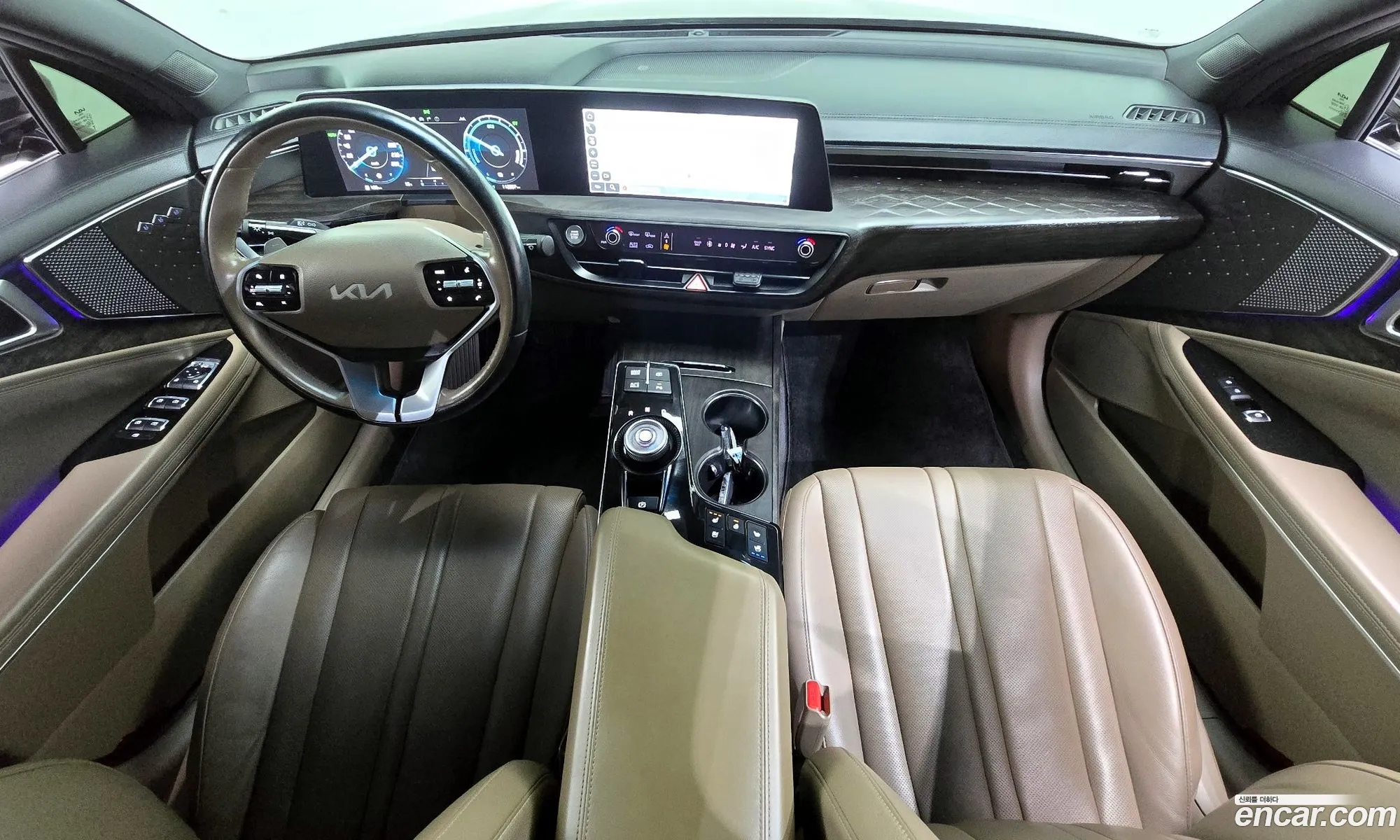 Kia K8 Hybrid 2022 — 7