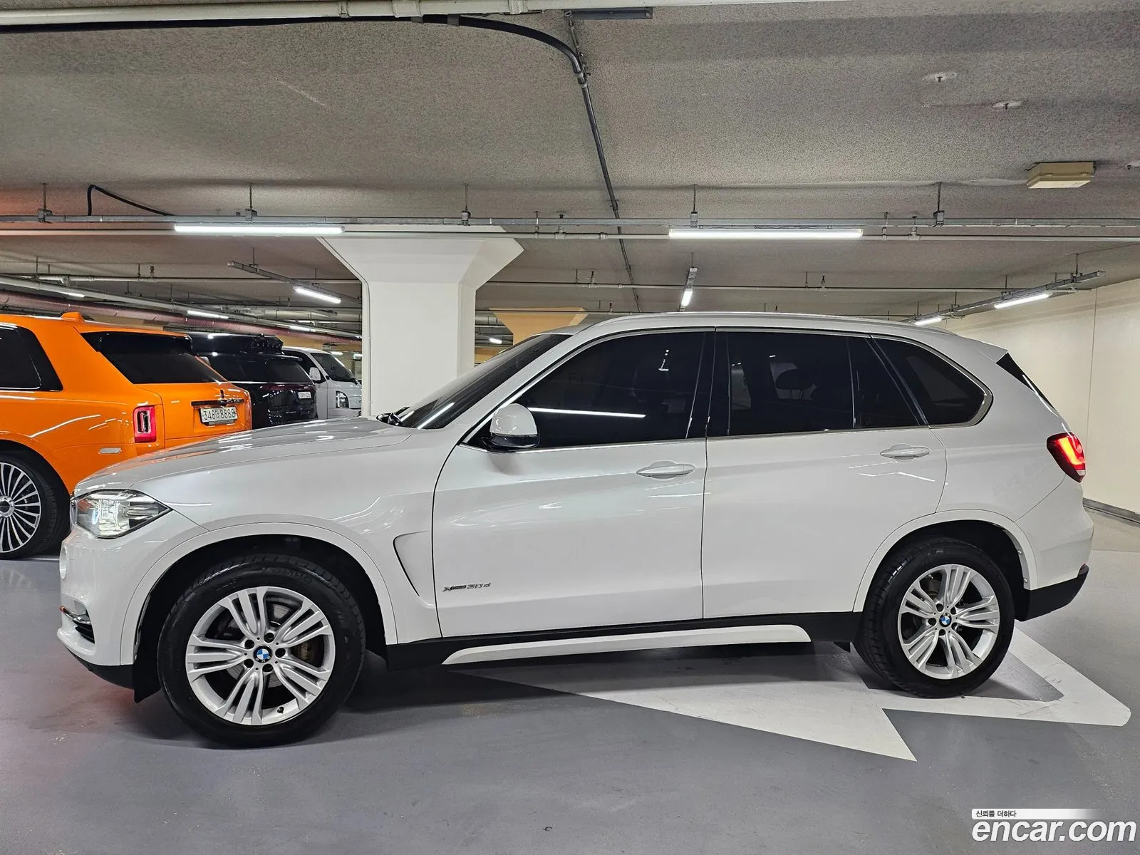 BMW X5 2015 — 16