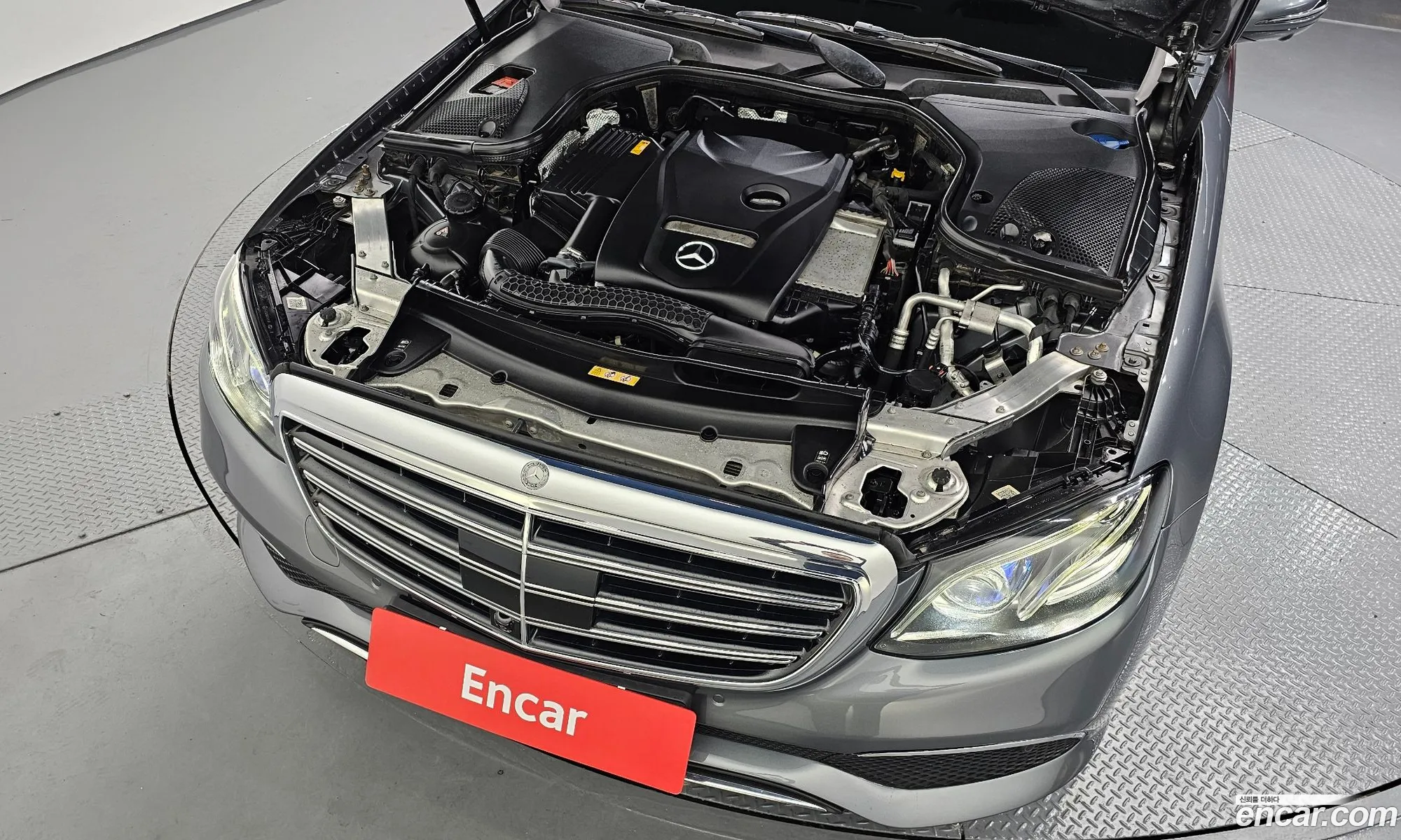 Mercedes-Benz E-Class W213 2020 WDDZF4KB4LA715587 — 17