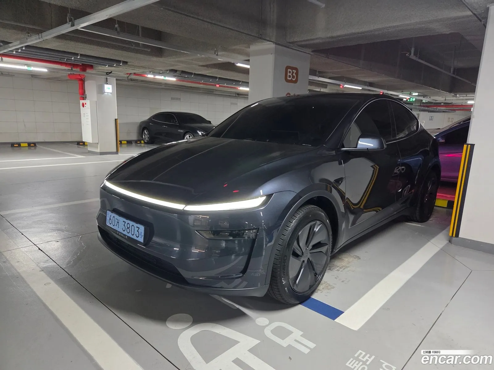 Tesla Model Y 2026 — 2